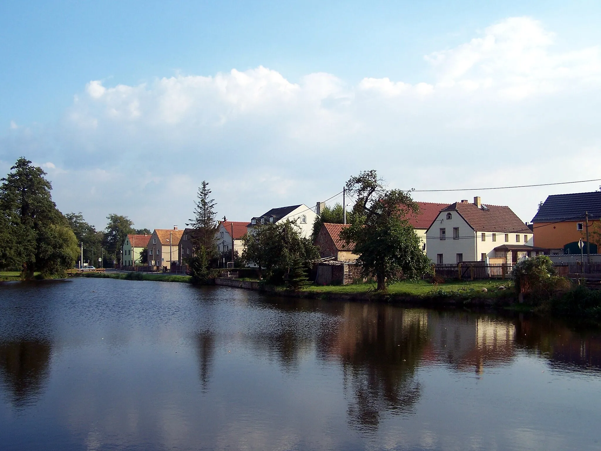 Photo showing: Blick über den Dorfteich.