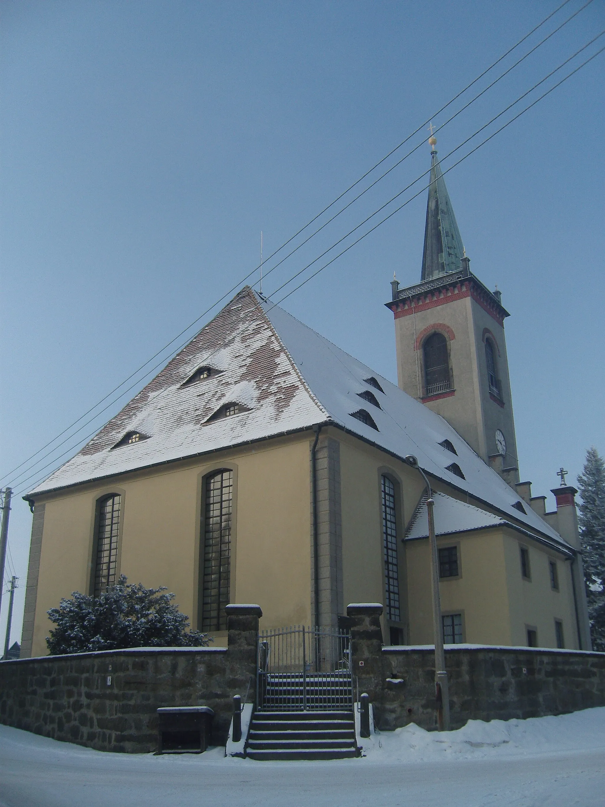 Photo showing: Barockkirche in Kottmarsdorf (erstmals 1346 in einer Urkunde erwähnt und in ihrer heutigen Form 1736 erbaut, 1854 um einen 50 m hohen Kirchturm erweitert)