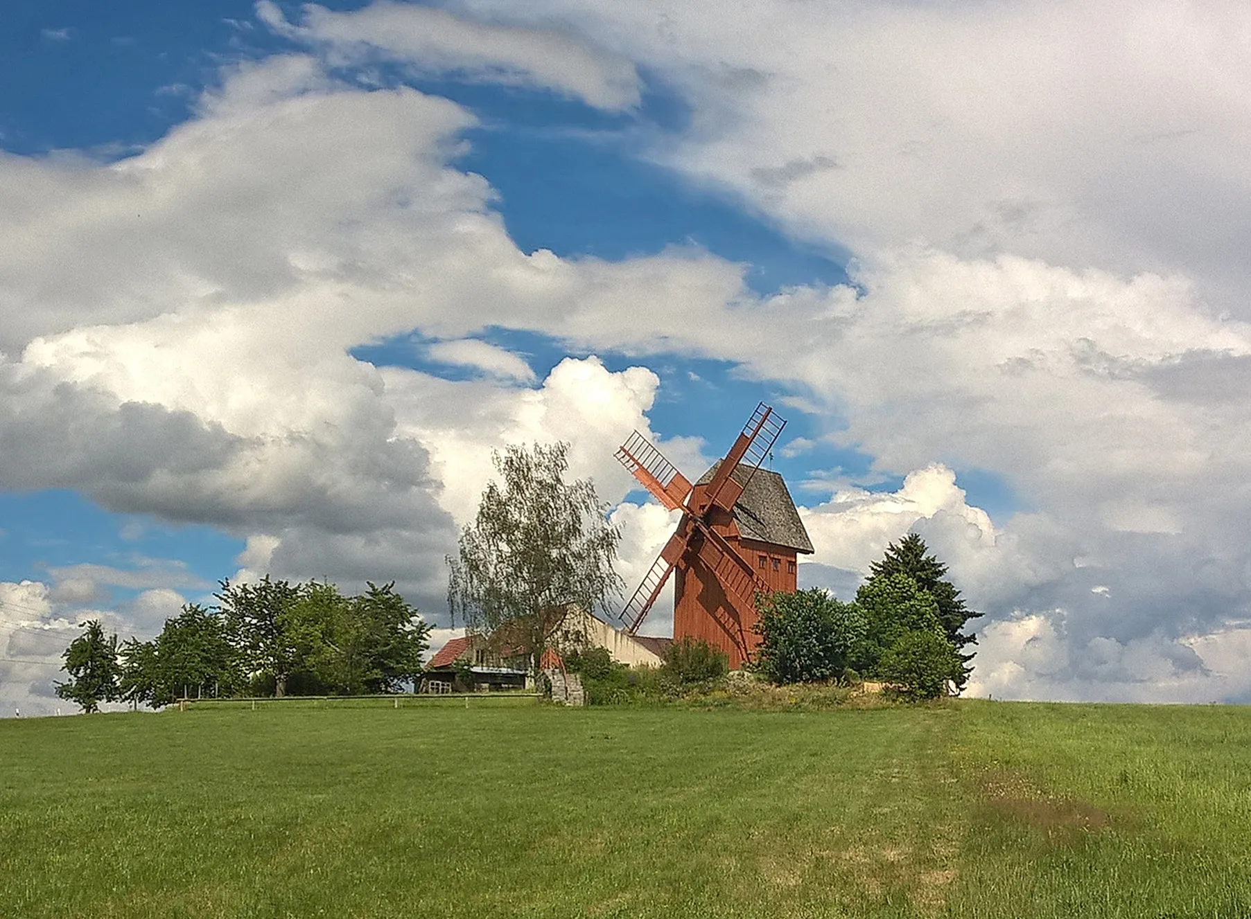 Photo showing: Windmühle in Neundorf auf dem Eigen