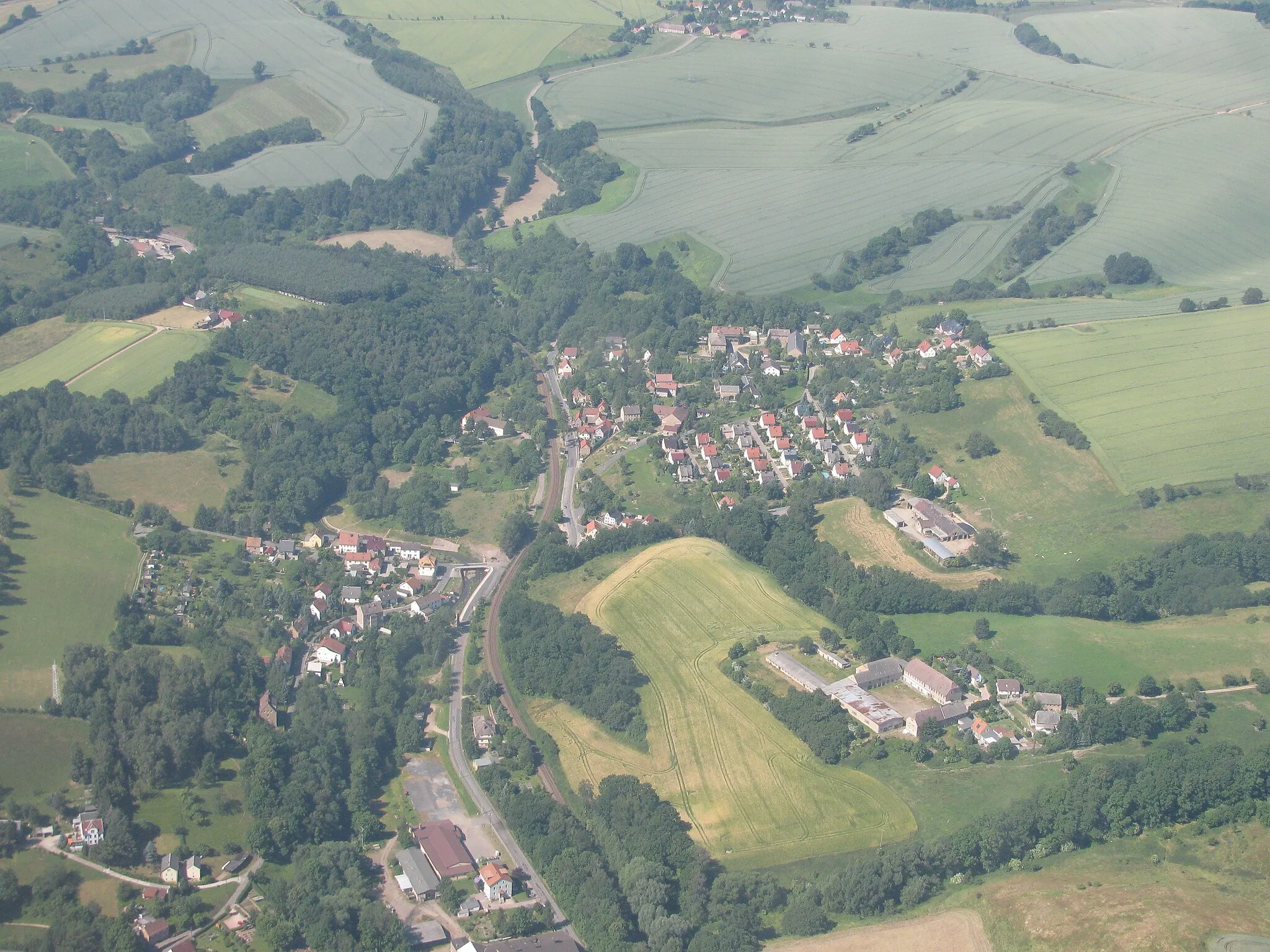 Photo showing: Luftbild Robschütz, Triebischtal