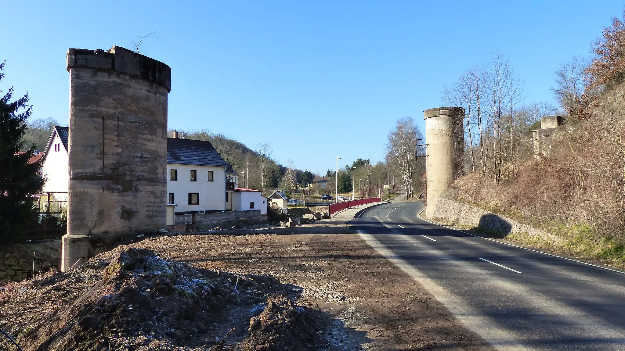 Photo showing: Brückenpfeiler des Robschützer Viadukts, Robschütz, Gemeinde Klipphausen