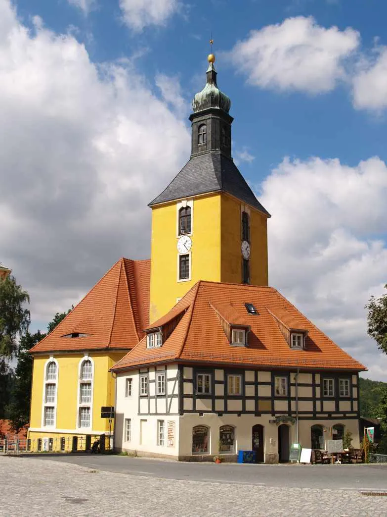 Photo showing: Church in Hohnstein (Landkreis Sächsische Schweiz), Germany

image by varp
September 2006