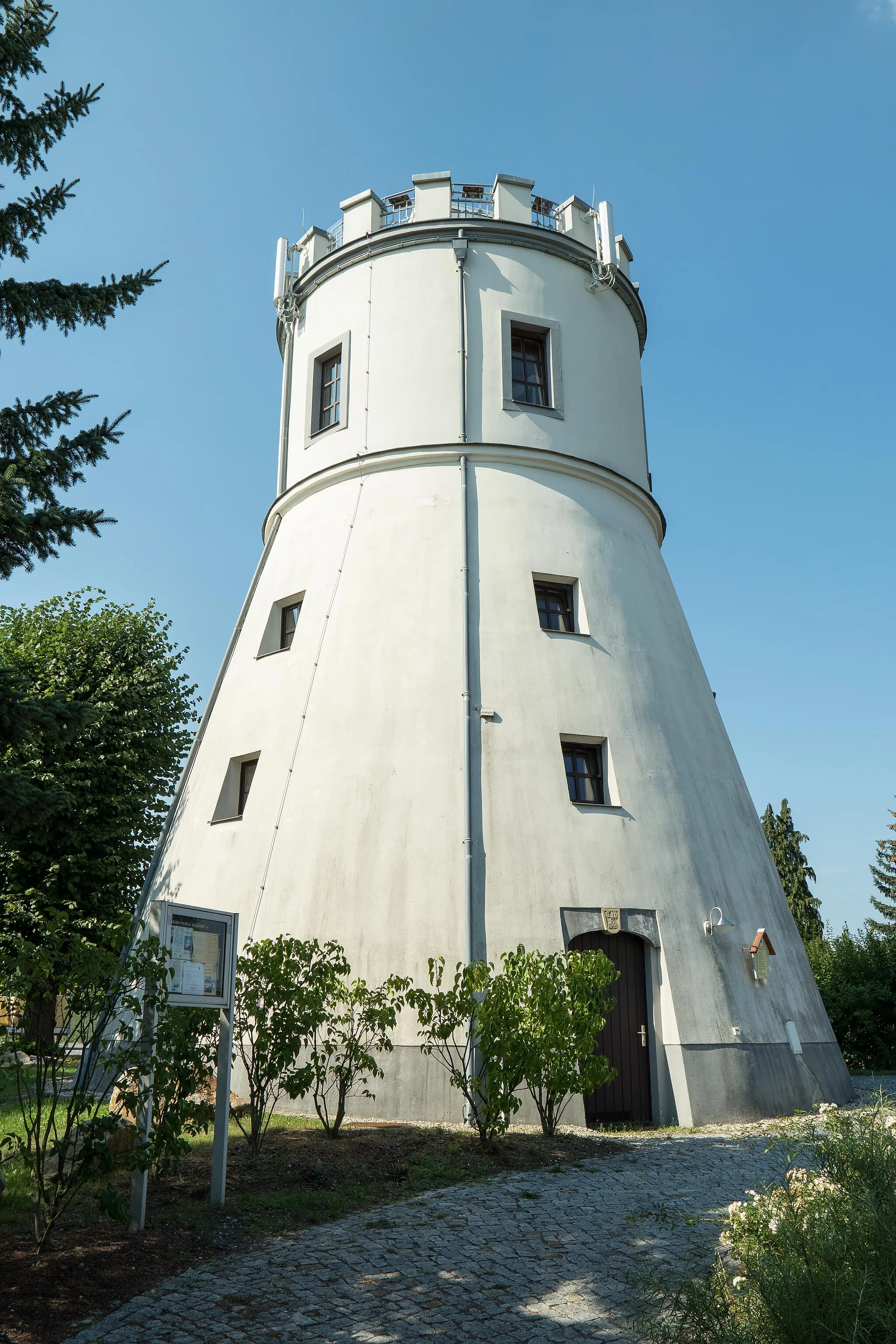 Photo showing: Windmühle Boxdorf (Turmhollännder) Erbaut: 1839 Standort: Galgenberg 240m
