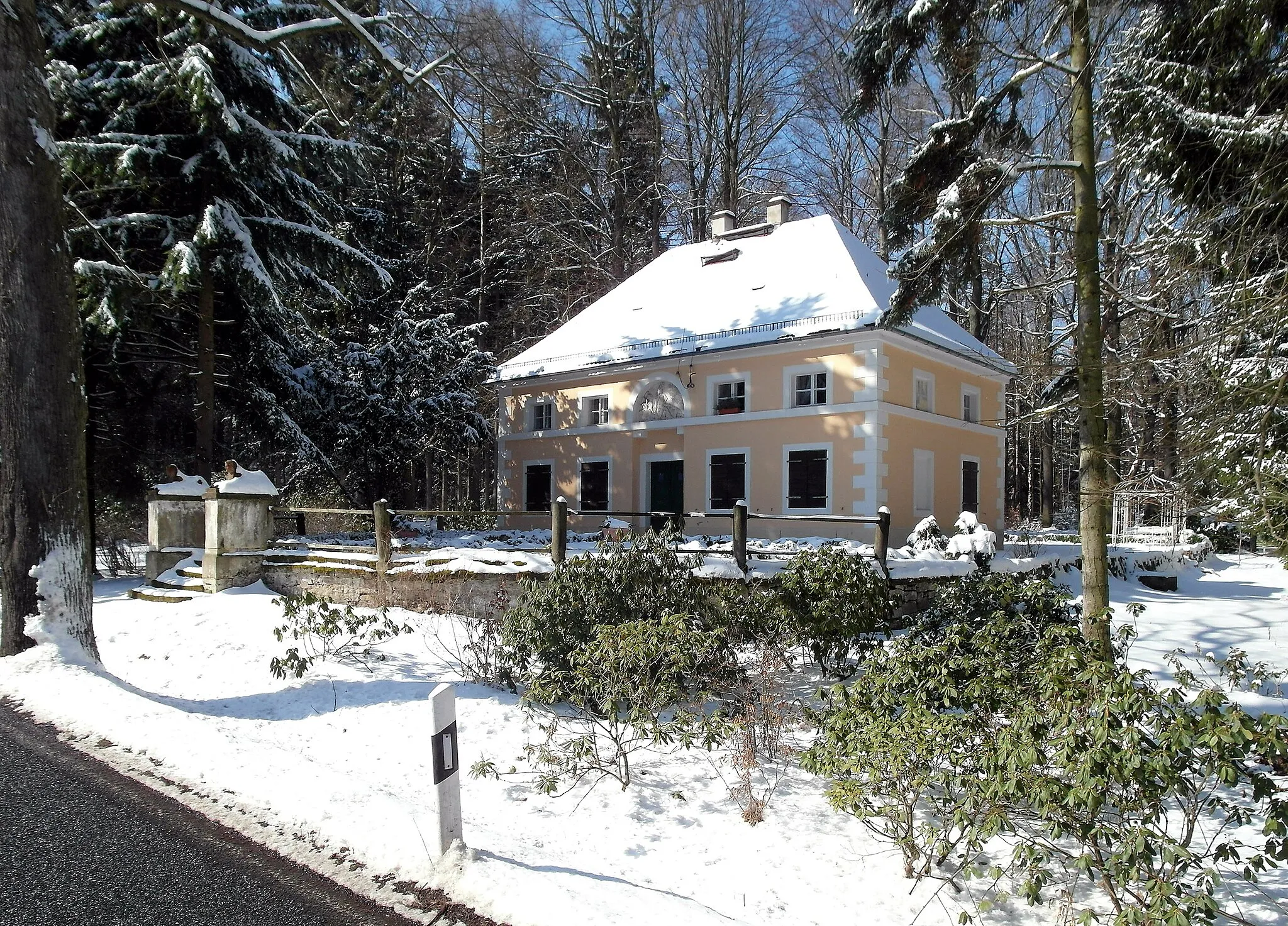 Photo showing: Buschhaus Reinhardtsgrimma