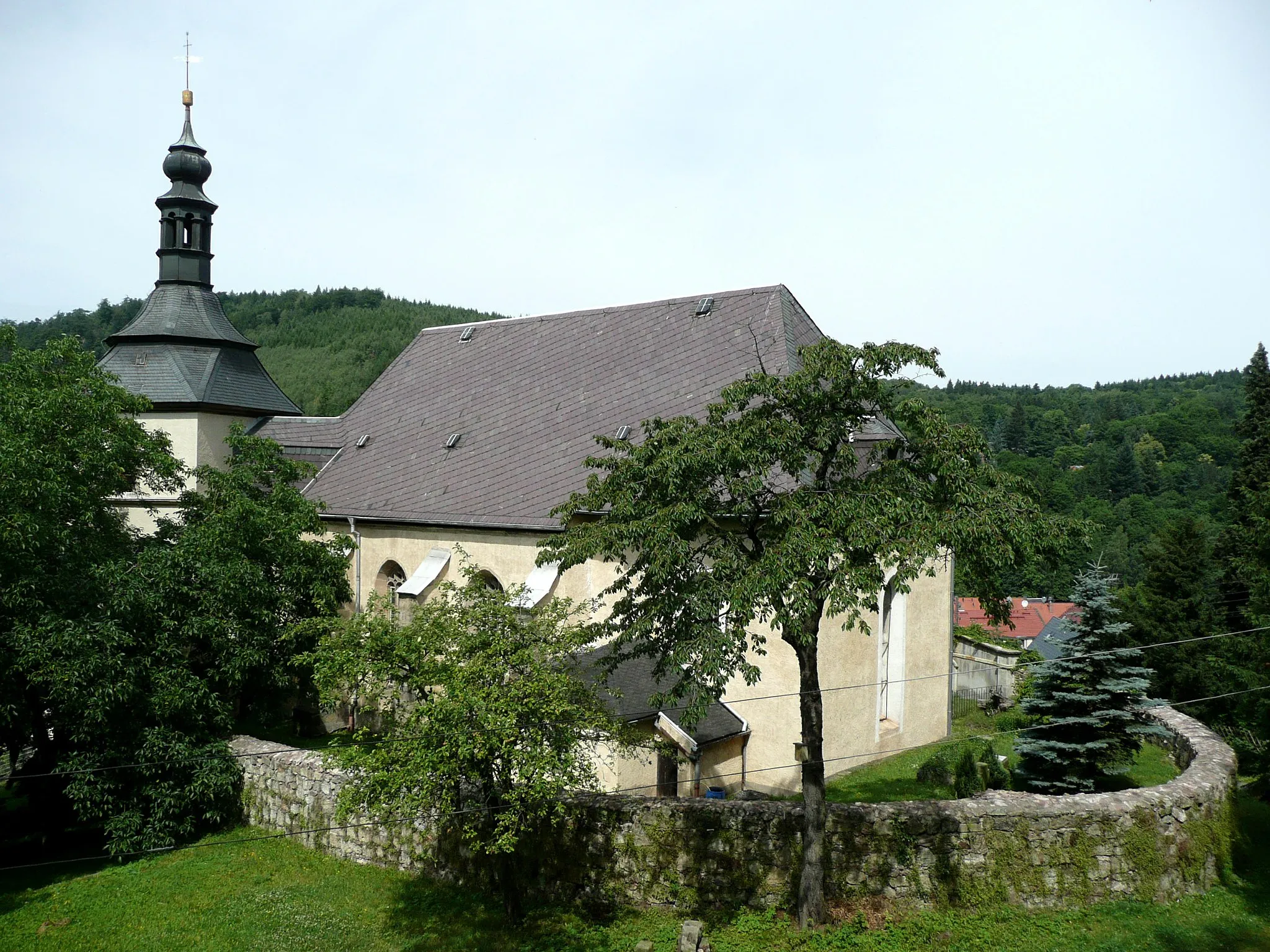 Photo showing: This image shows the evangelic church in Bad Gottleuba in Saxony.