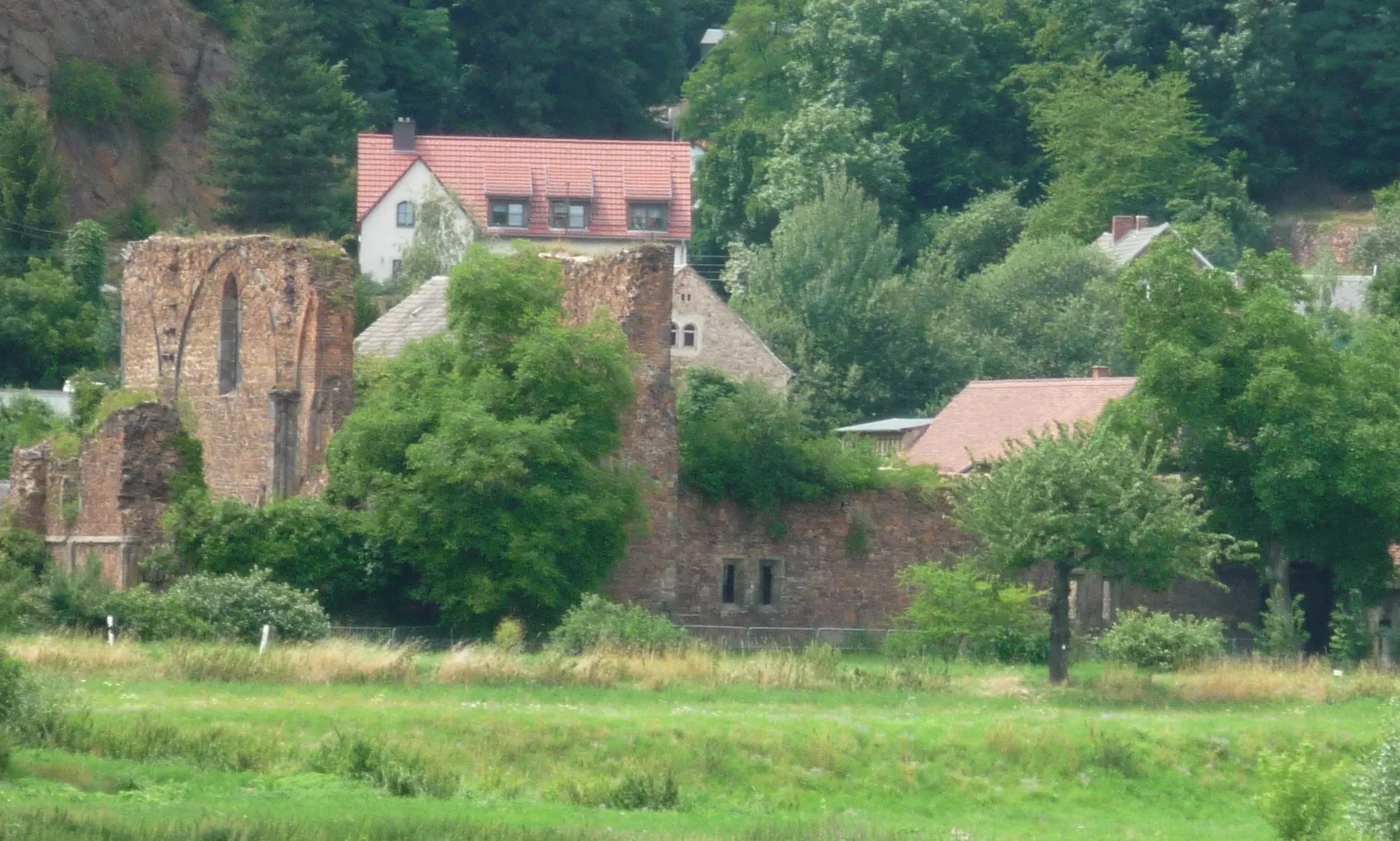 Photo showing: Remains of cloister Heilig Kreuz in Meißen