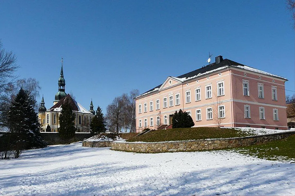 Photo showing: Parish yard of Crostwitz/Chrósćicy, Bautzen district, Upper Lusatia.