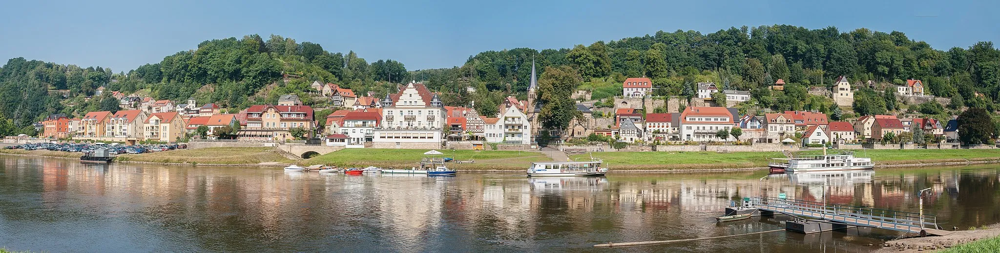 Photo showing: Panorama Stadt Wehlen in the Elbe Sandstone Mountains