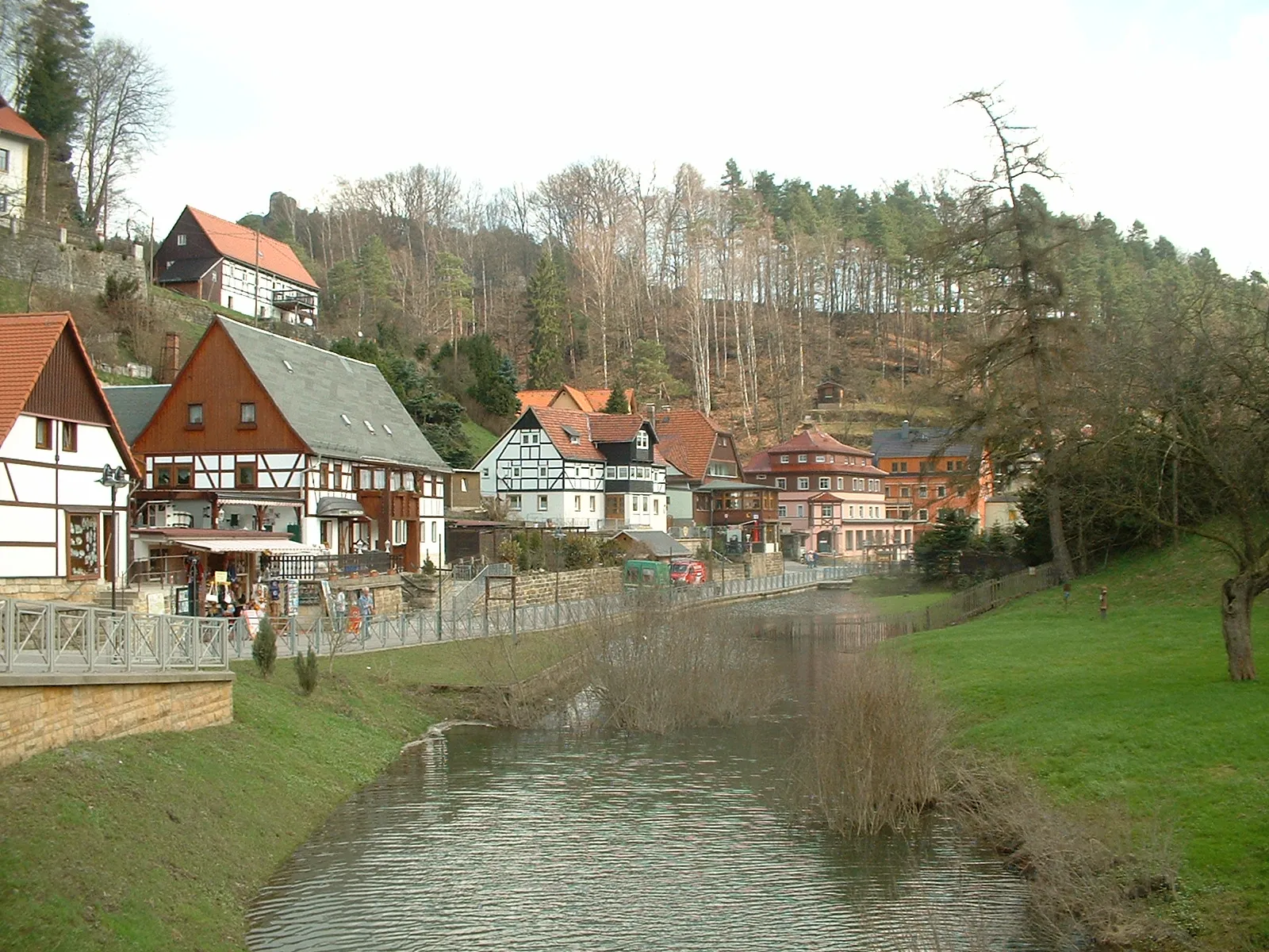 Photo showing: Rathen is a little spa town with less than 500 citizens, located on the river Elbe near Pirna which is in the east of Dresden in Saxon Switzerland.
