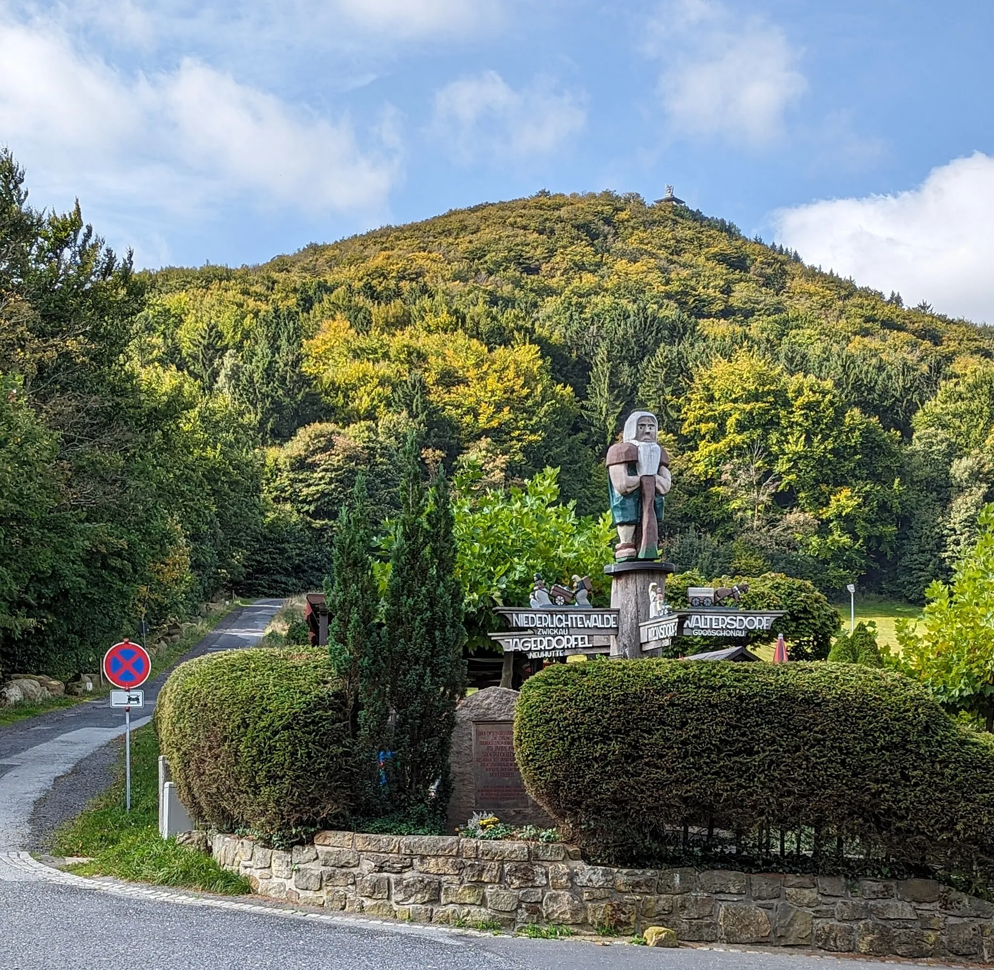 Photo showing: An der Lausche (Straße in Waltersdorf, Sachsen)