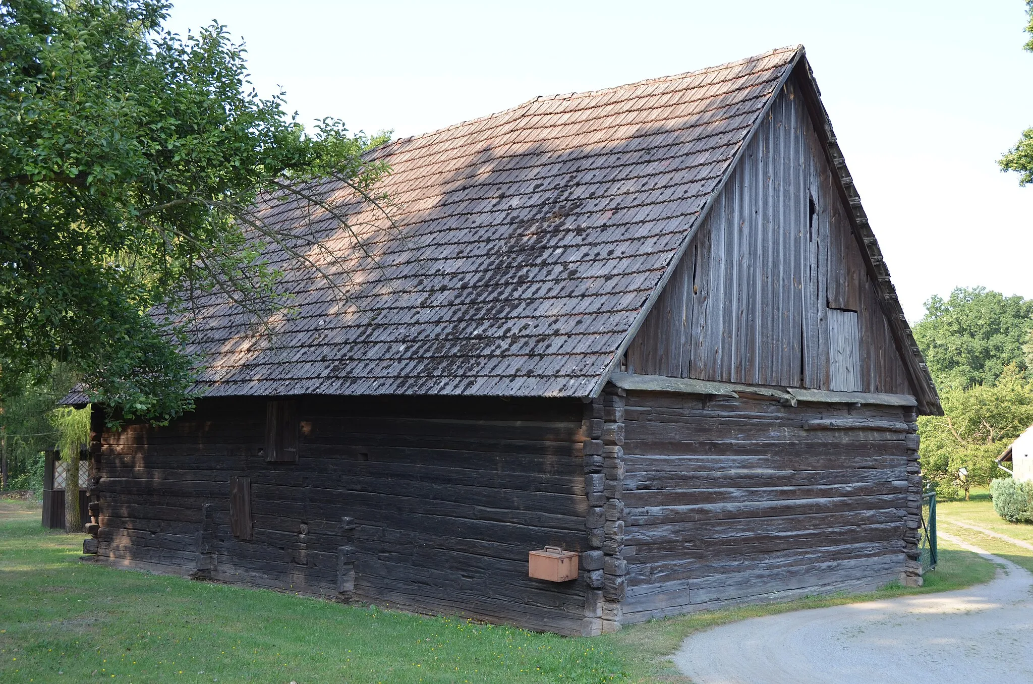 Photo showing: Schrotholzscheune, Dorfstraße 18a, Sprey