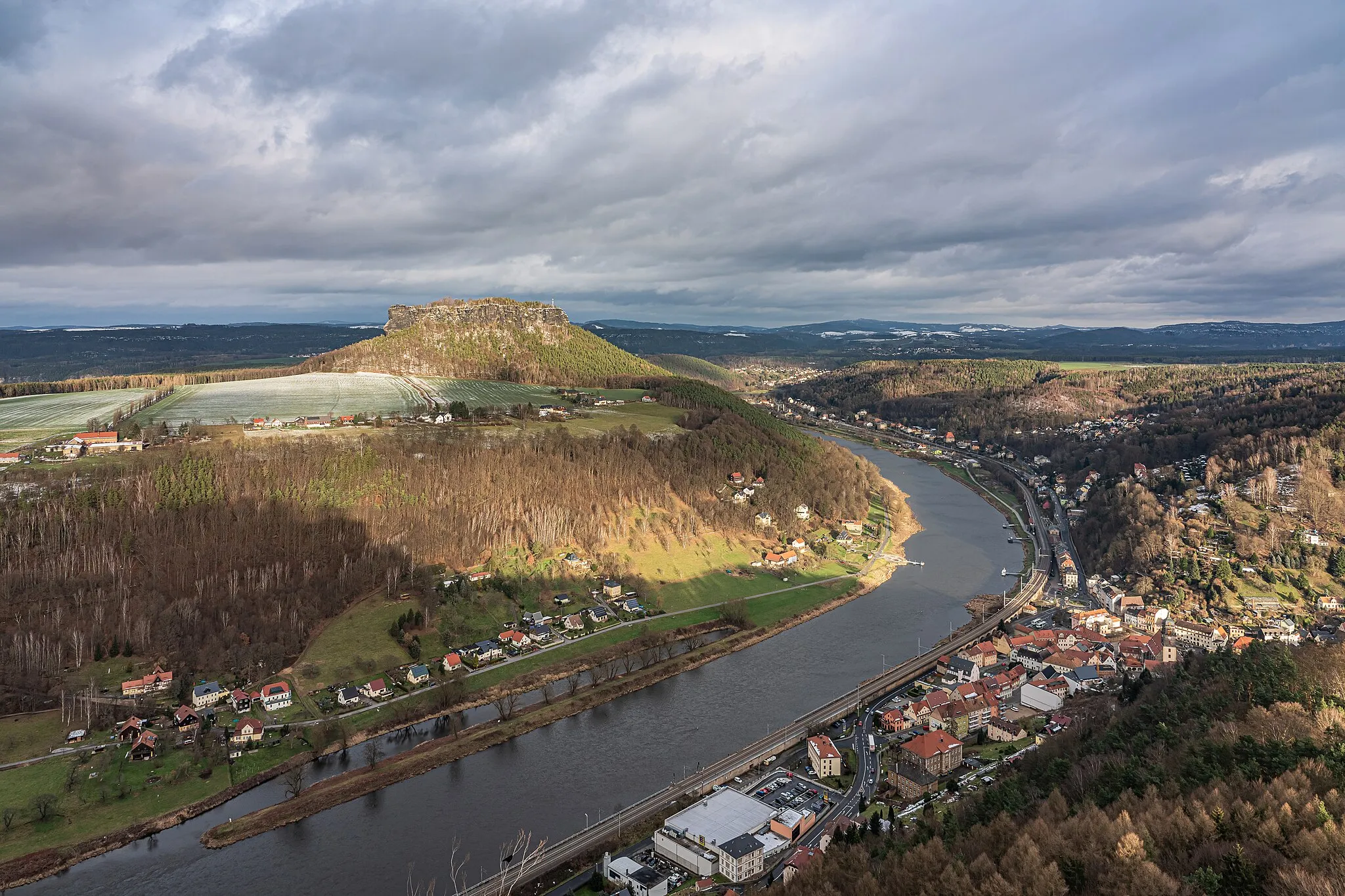 Photo showing: View from Königstein Fortress in Königstein, Saxony, Germany