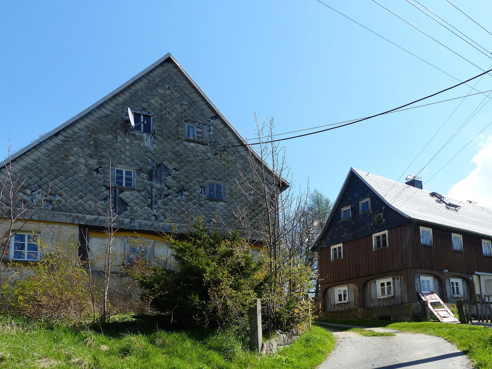 Photo showing: Denkmalgeschützte Umgebindehäuser, Alter Weg 29 und 31, Niederottendorf (Neustadt in Sachsen)