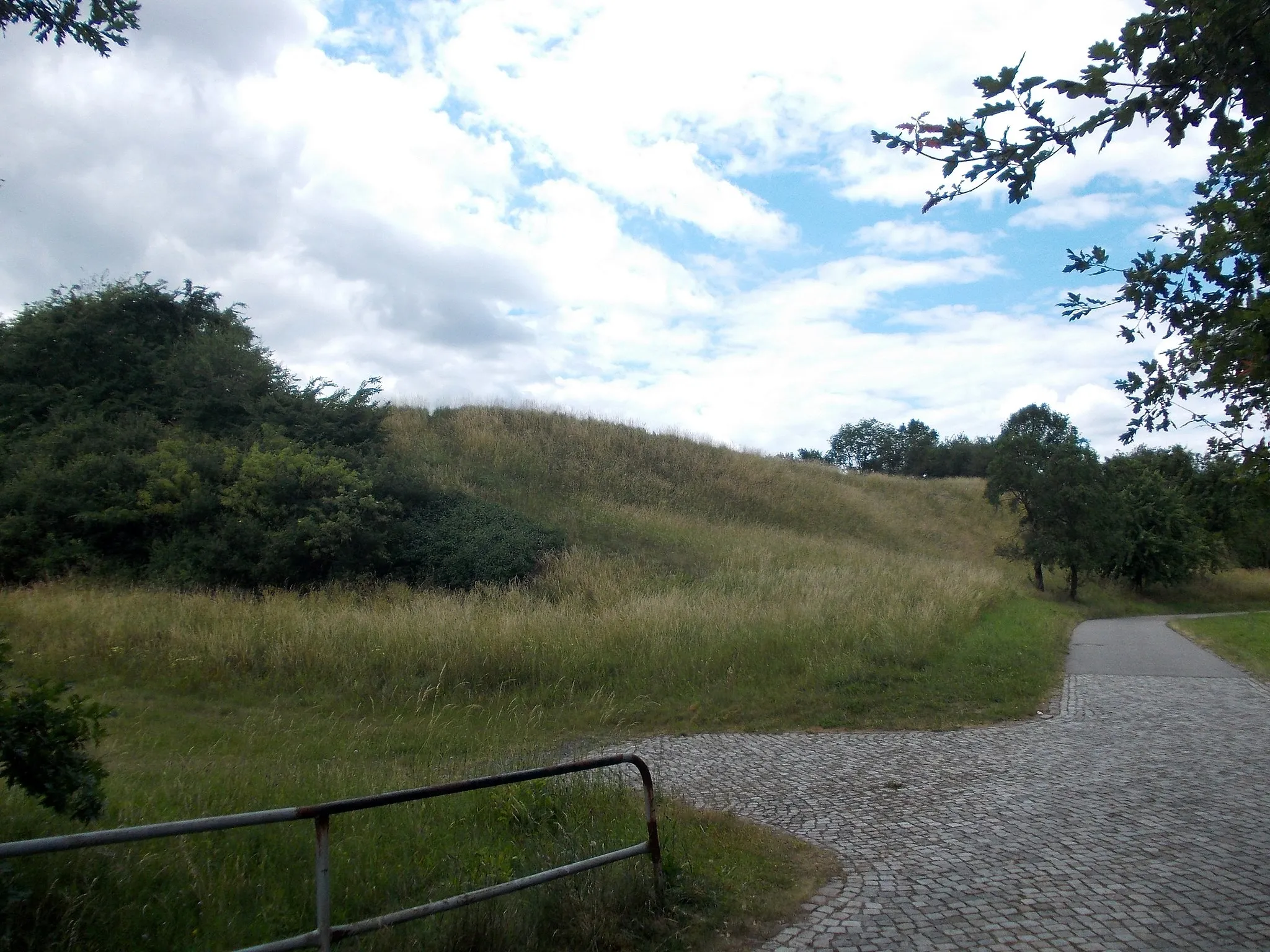 Photo showing: Leckwitz sconce, a Slavic hill fort (Nünchritz, Meissen district, Saxony)