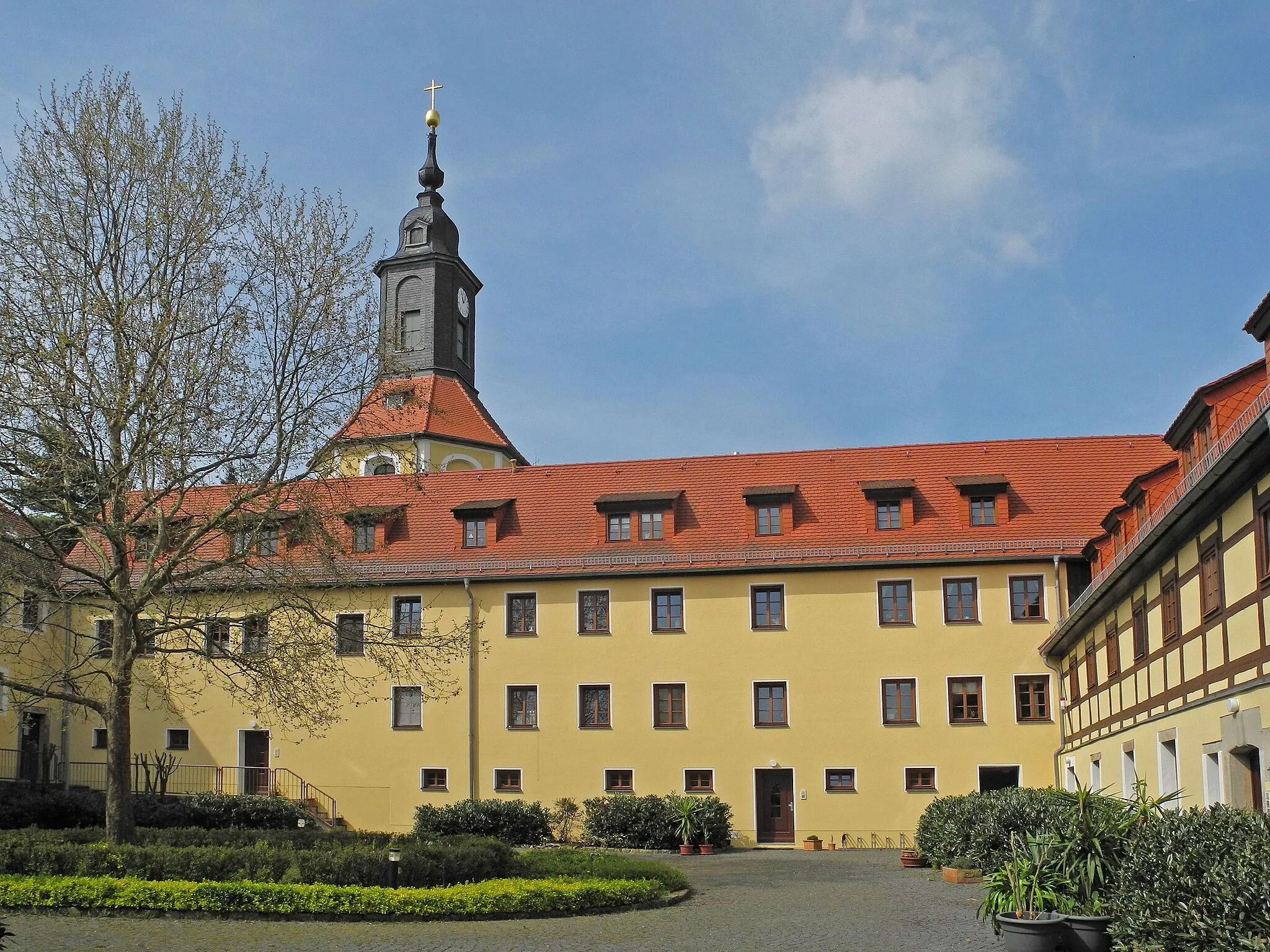 Photo showing: Ehem. Eulitzgut, jetzt Wohnhaus der Reinhard und Sonja Ernst-Stiftung in Kesselsdorf, Christian-Klengel-Str. 23