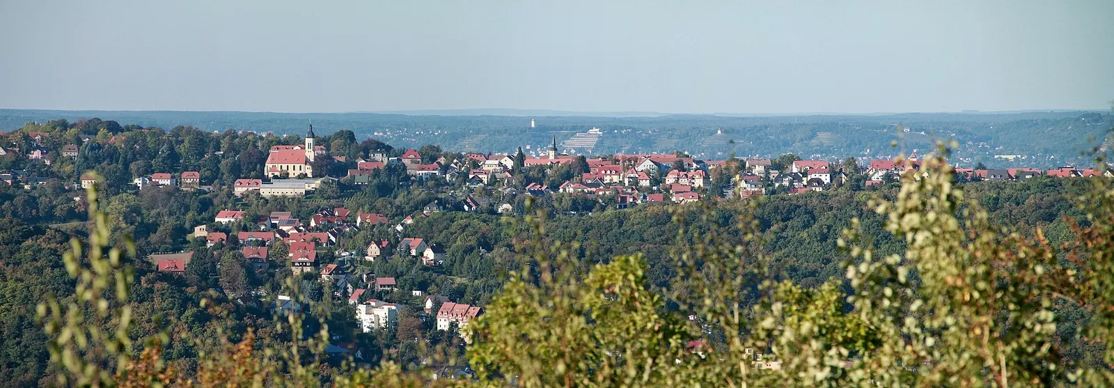 Photo showing: This image shows the village of Pesterwitz near Freital seen from the Windberg (353 metres).