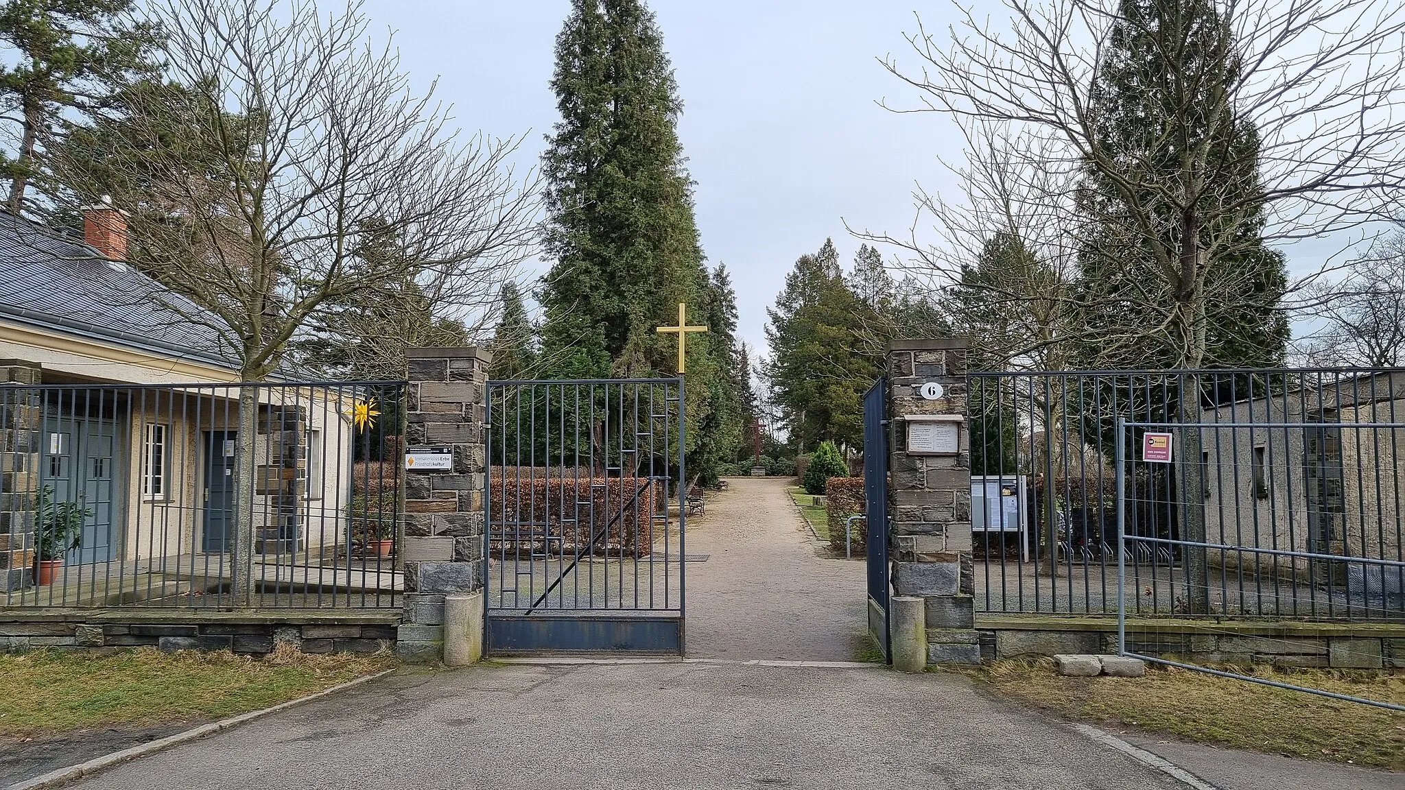 Photo showing: Neuer Friedhof Klotzsche