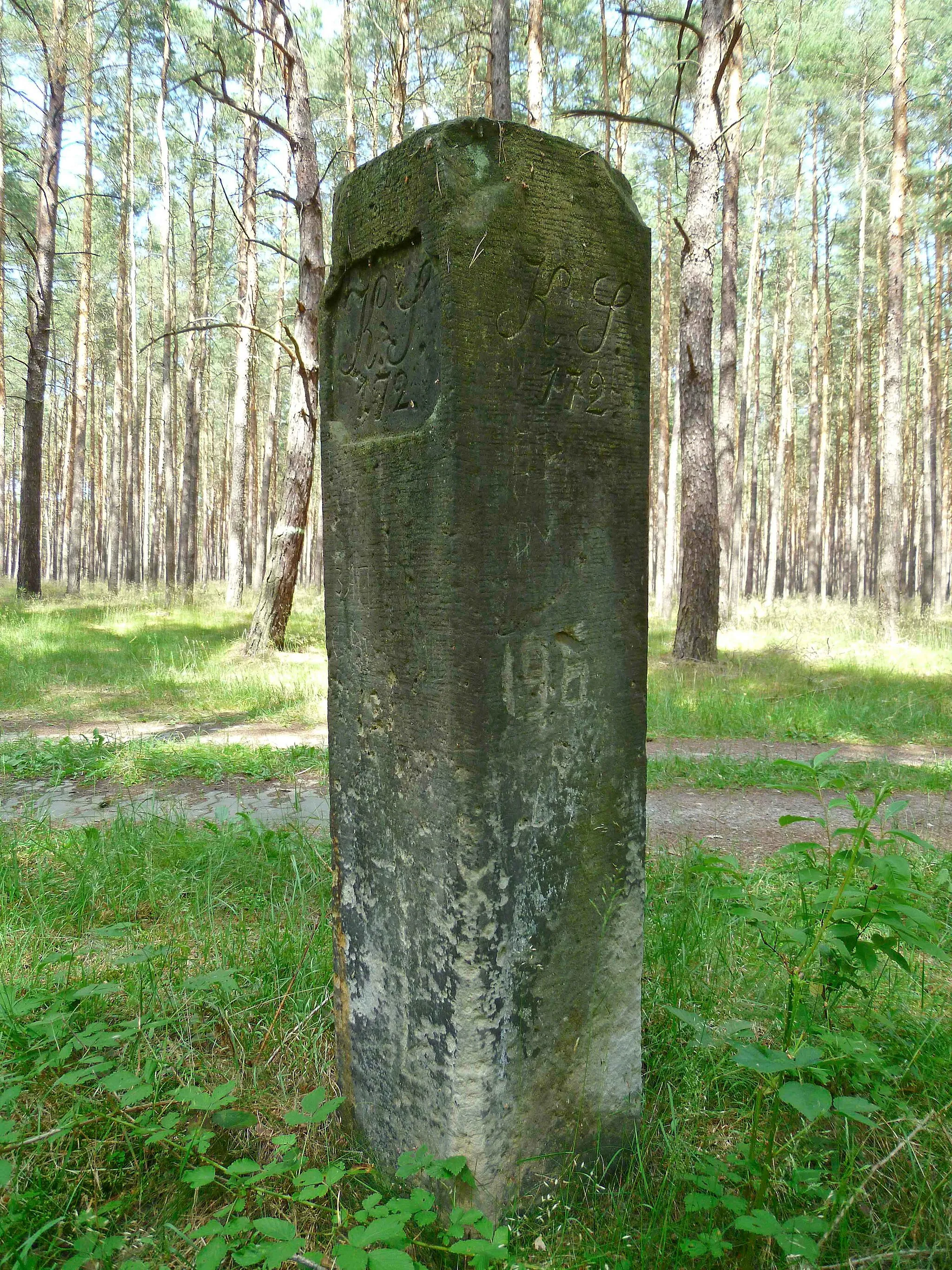 Photo showing: Grenzstein Nr. 172 Historische Landesgrenze Königreich Sachsen Königreich Preußen 1815 (Wiener Kongress)