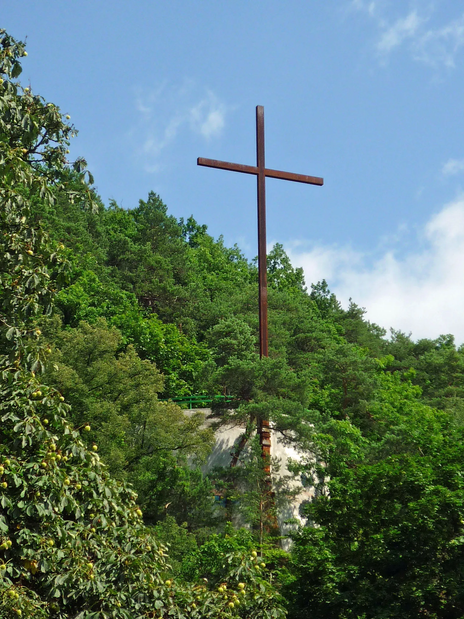 Photo showing: Kreuz oberhalb der Kirchstraße in Freital-Hainsberg