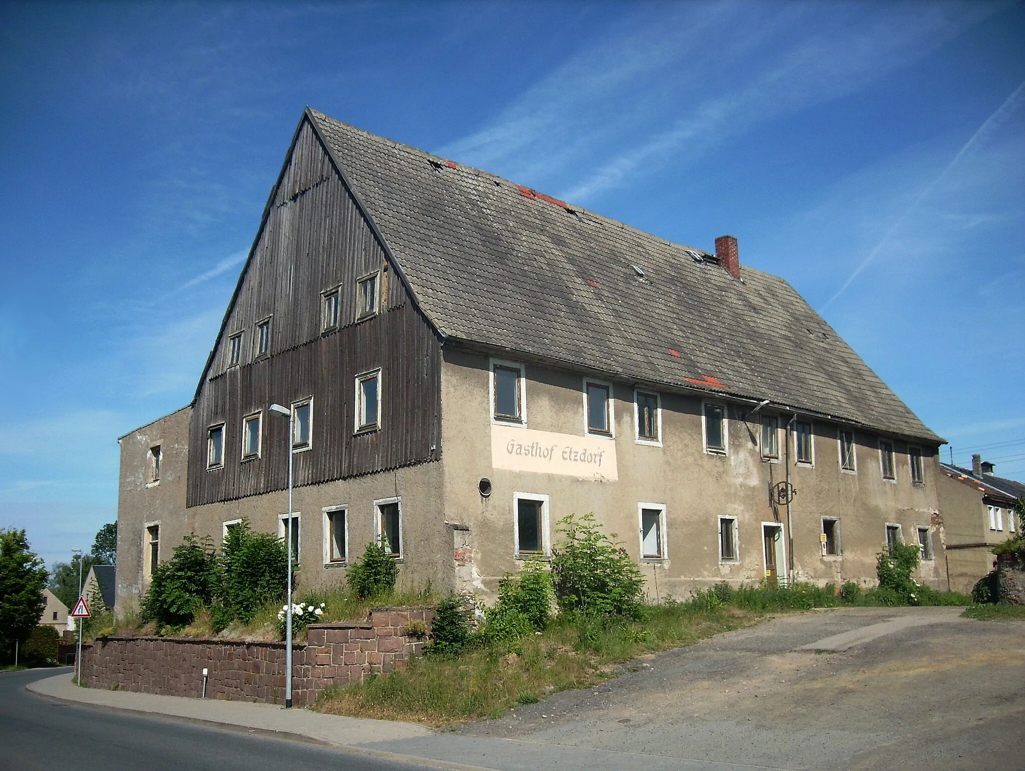 Photo showing: Former Etzdorf inn (Striegistal, Mittelsachsen district, Saxony)