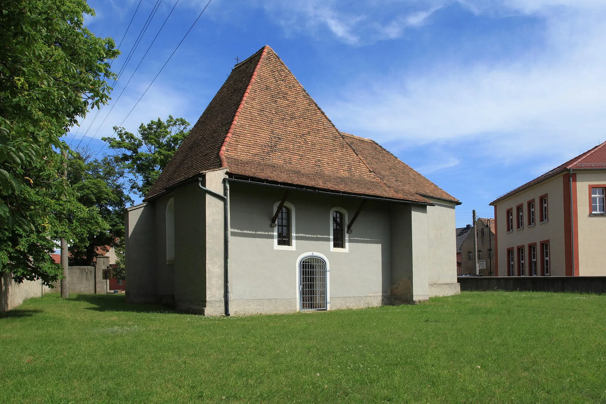 Photo showing: Alte Pfarrkirche, Dorfplatz in Radibor