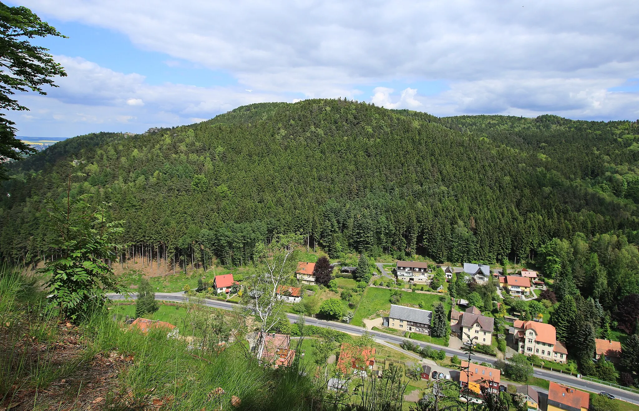 Photo showing: Blick vom Berg Oybin im Naturpark Zittauer Gebirge in Sachsen.