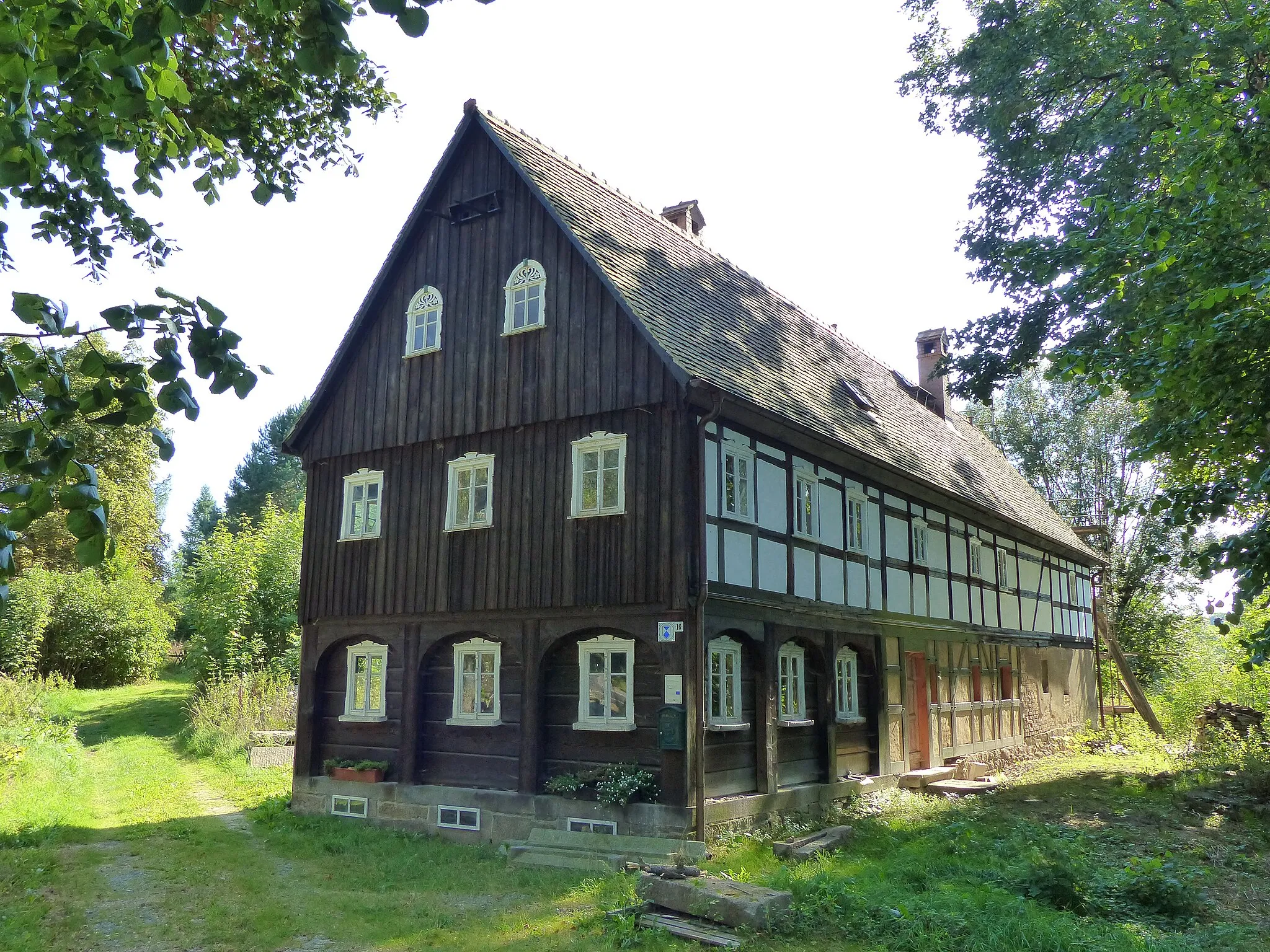 Photo showing: Umgebindehaus, Bautzener Straße 16, Halbendorf im Gebirge, Schirgiswalde-Kirschau