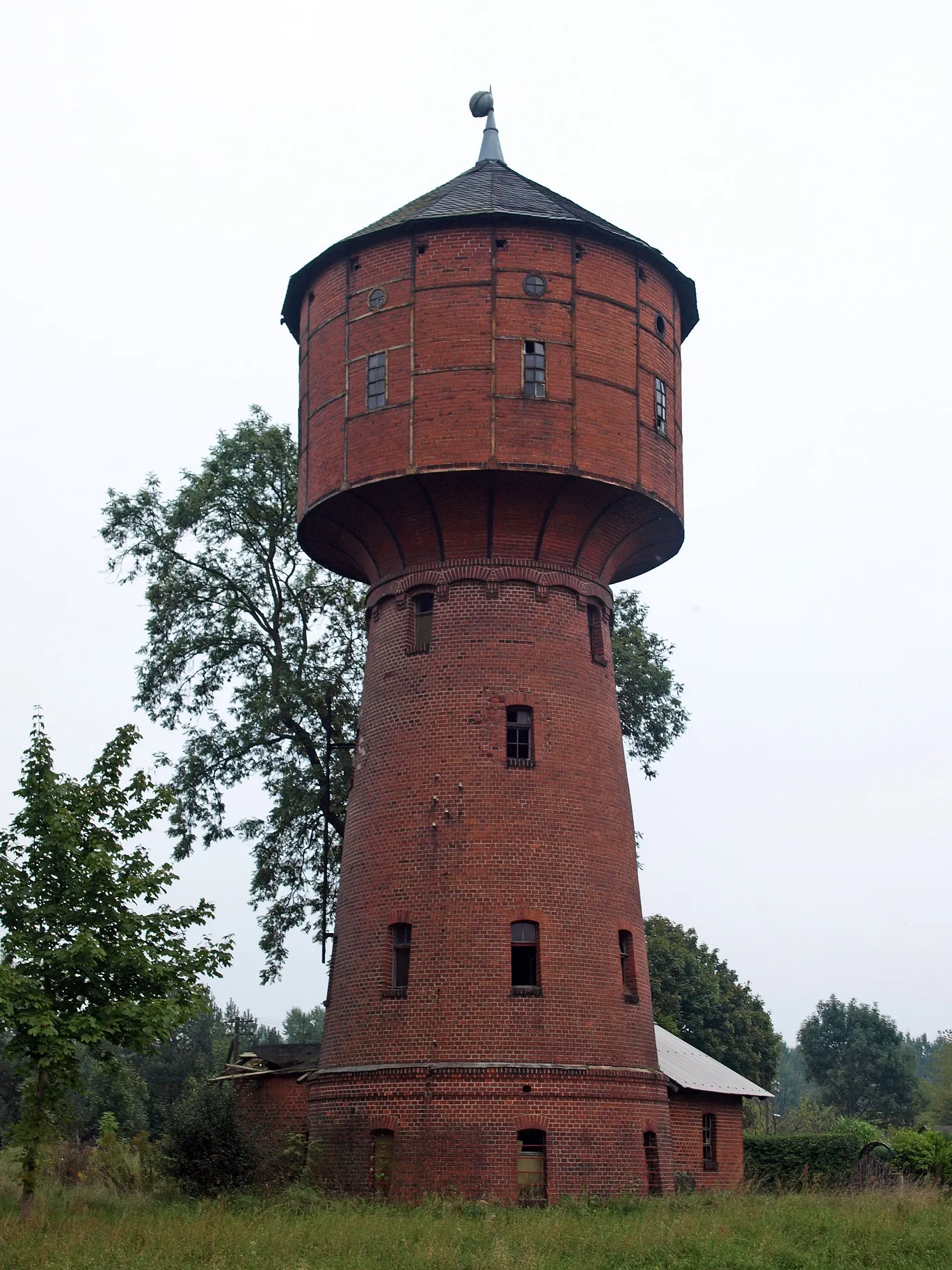 Photo showing: Wasserturm in Uhsmannsdorf (Ortsteil von Rothenburg/O.L.)
