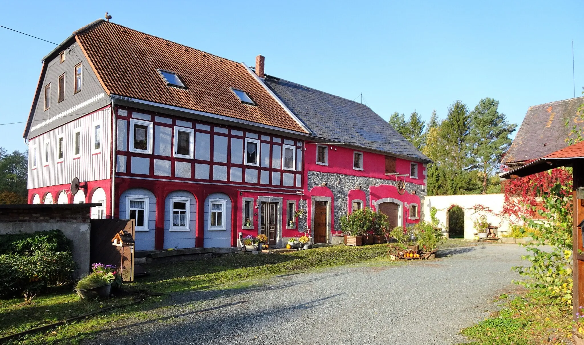 Photo showing: Dreiseithof mit Wohnstallhaus Harthe 4 in Seifhennersdorf