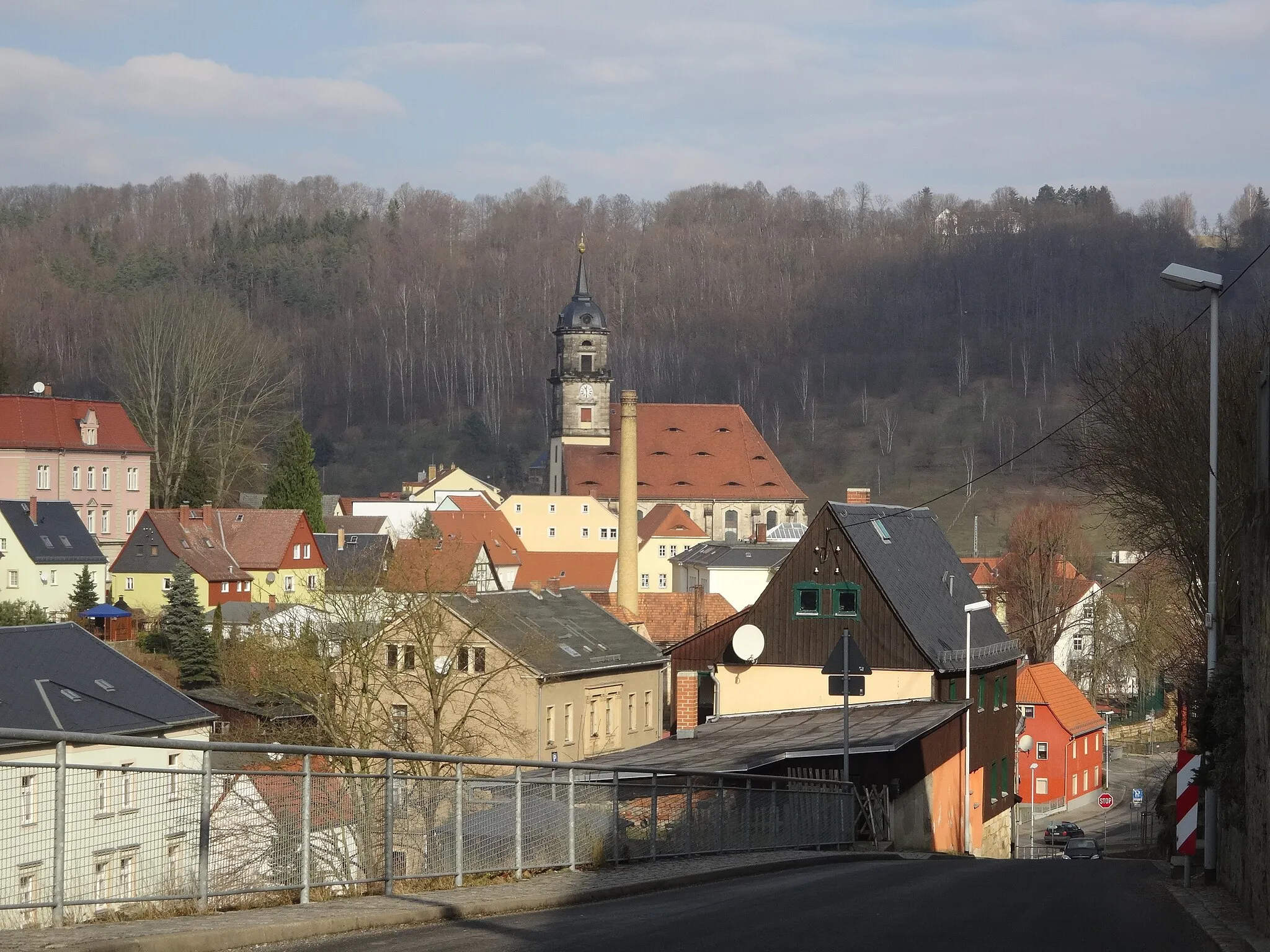 Photo showing: Stadtkirche Königstein von der Cunnersdorfer Straße