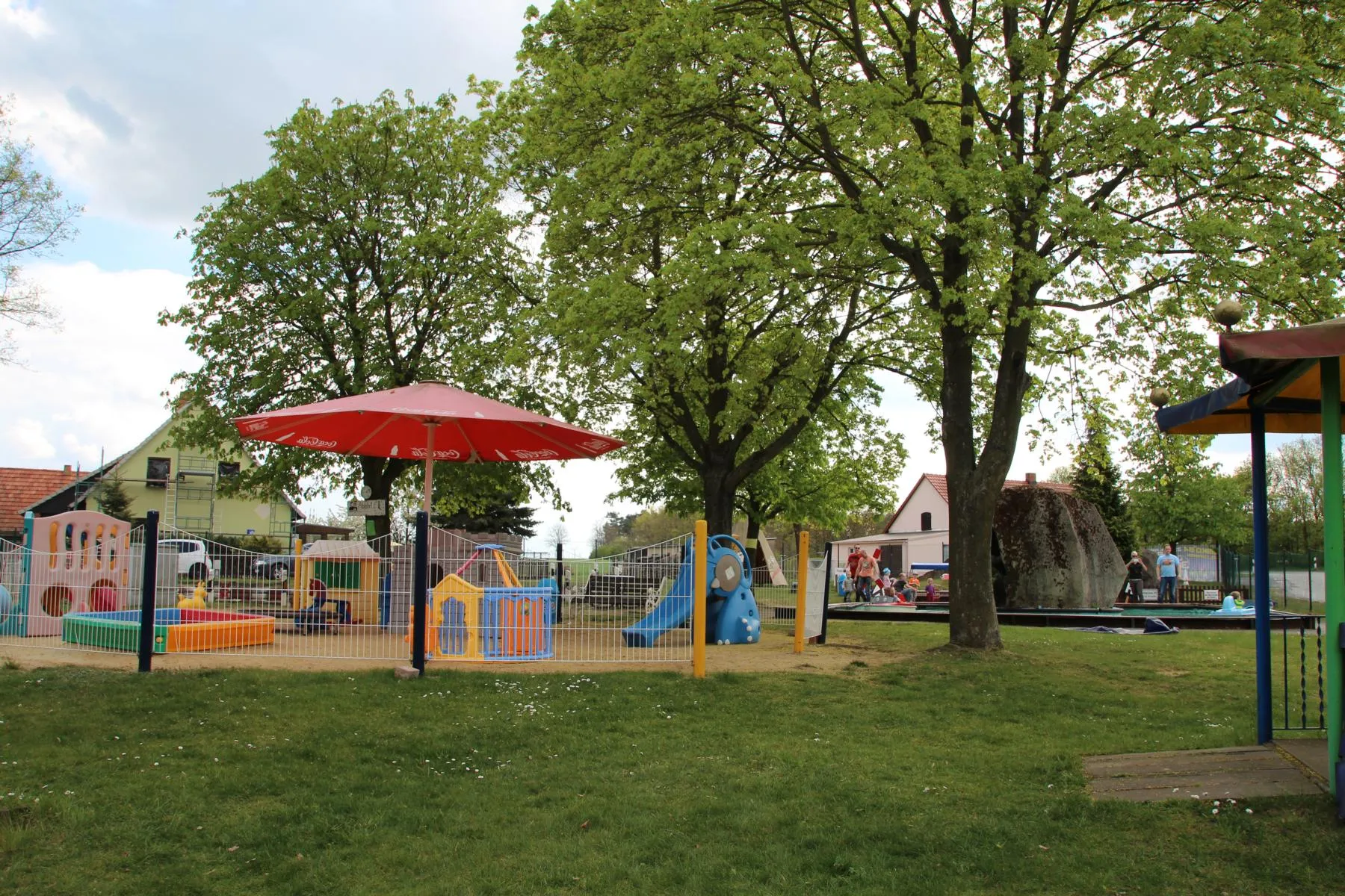 Photo showing: Kinder Spielpark 11