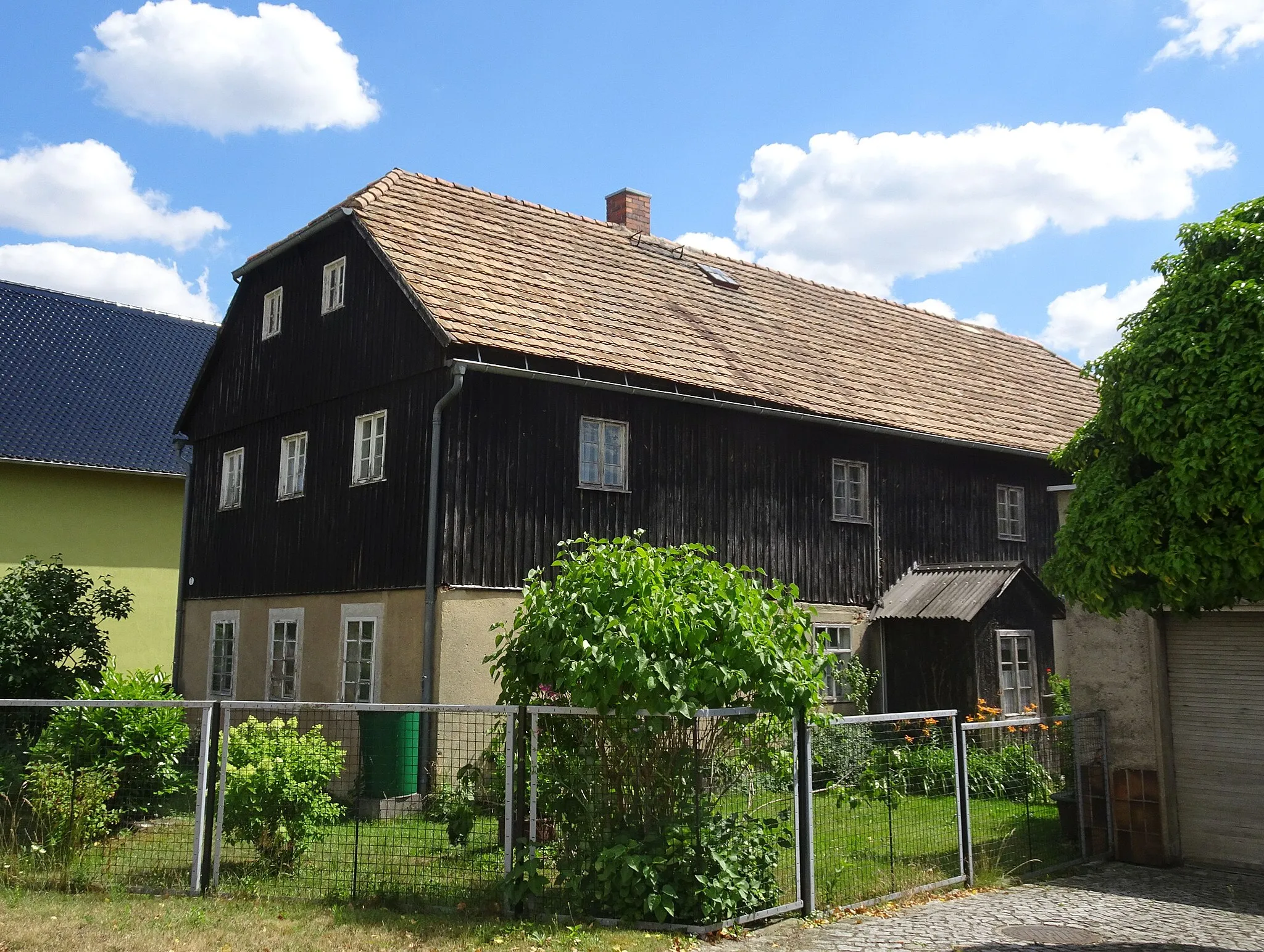 Photo showing: Brösa, Gemeinde Malschwitz, denkmalgeschütztes Wohnhaus Am Anger 9