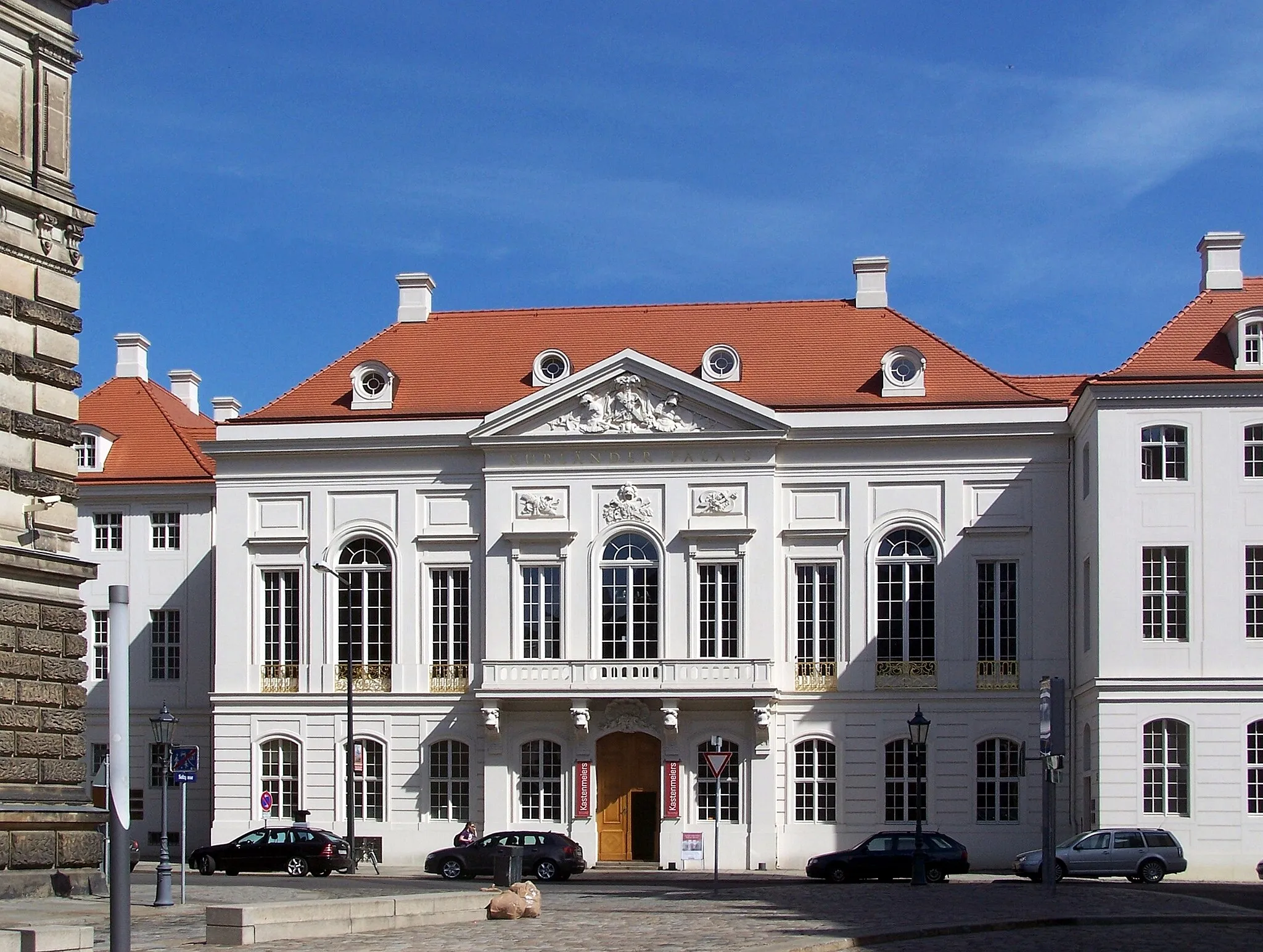 Photo showing: Kurländer Palais in Dresden
