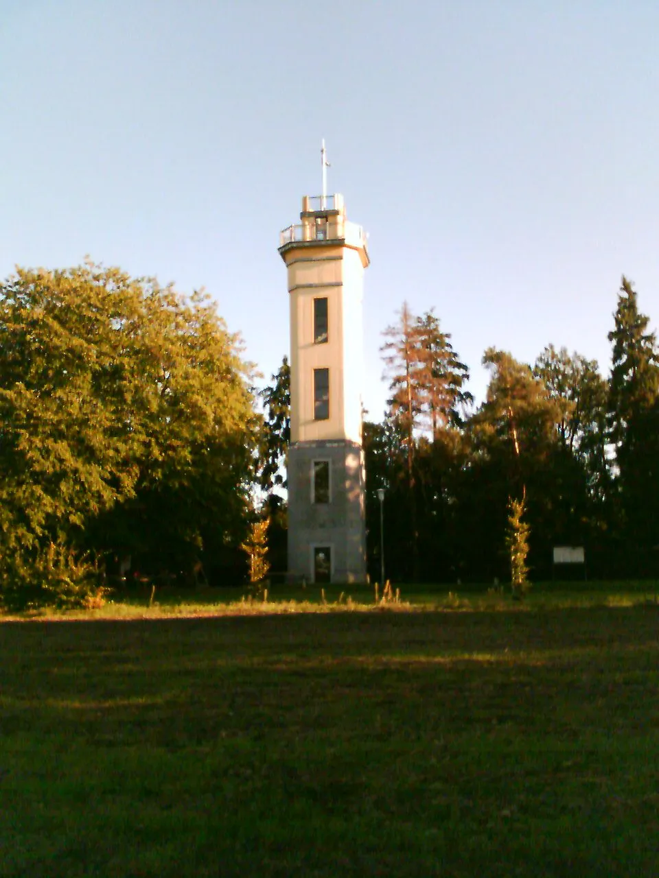Photo showing: Aussichtsturm auf dem Monumentberg in Groß-Radisch