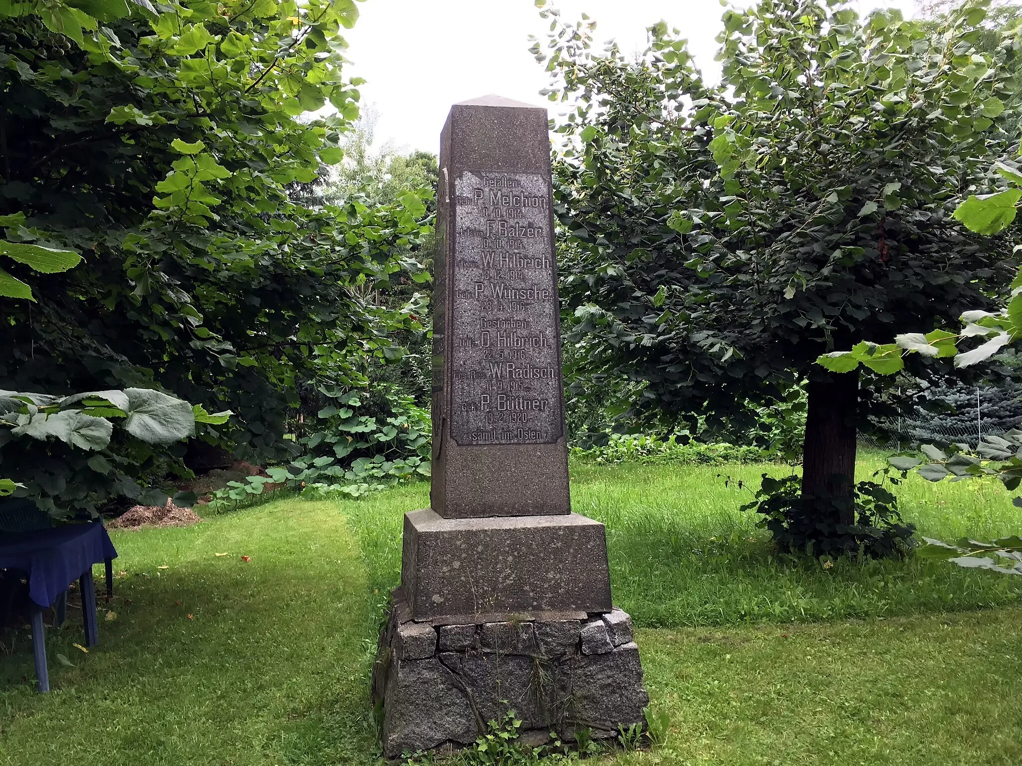 Photo showing: Memorial to the soldiers fallen in World War I from Zedlig