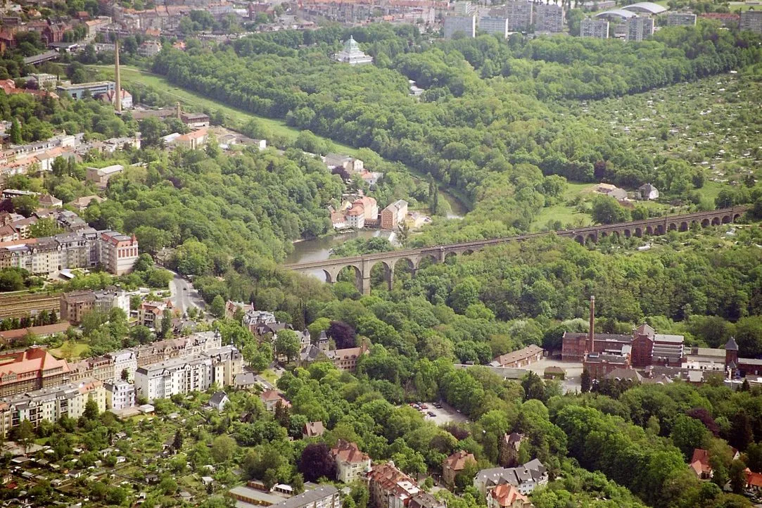 Photo showing: South view on Lusatian Neisse: Zgorzelec on right, Goerlitz on left.