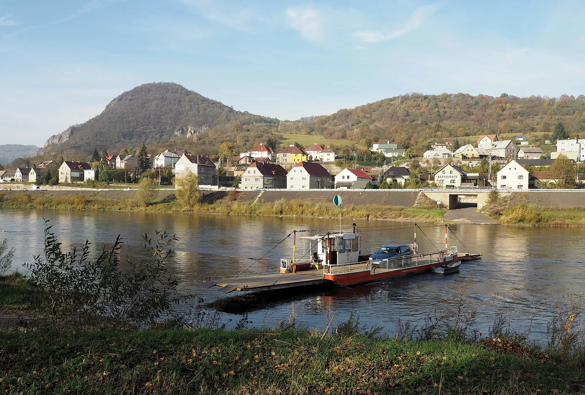 Photo showing: Velké Březno – Povrly Ferry on the Elbe river