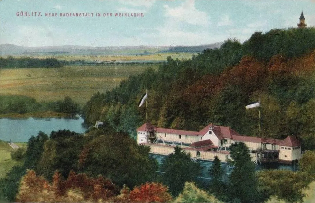 Photo showing: Die einstige Flussbadeanstalt in der Weinlache an der Lausitzer Neiße in Görlitz