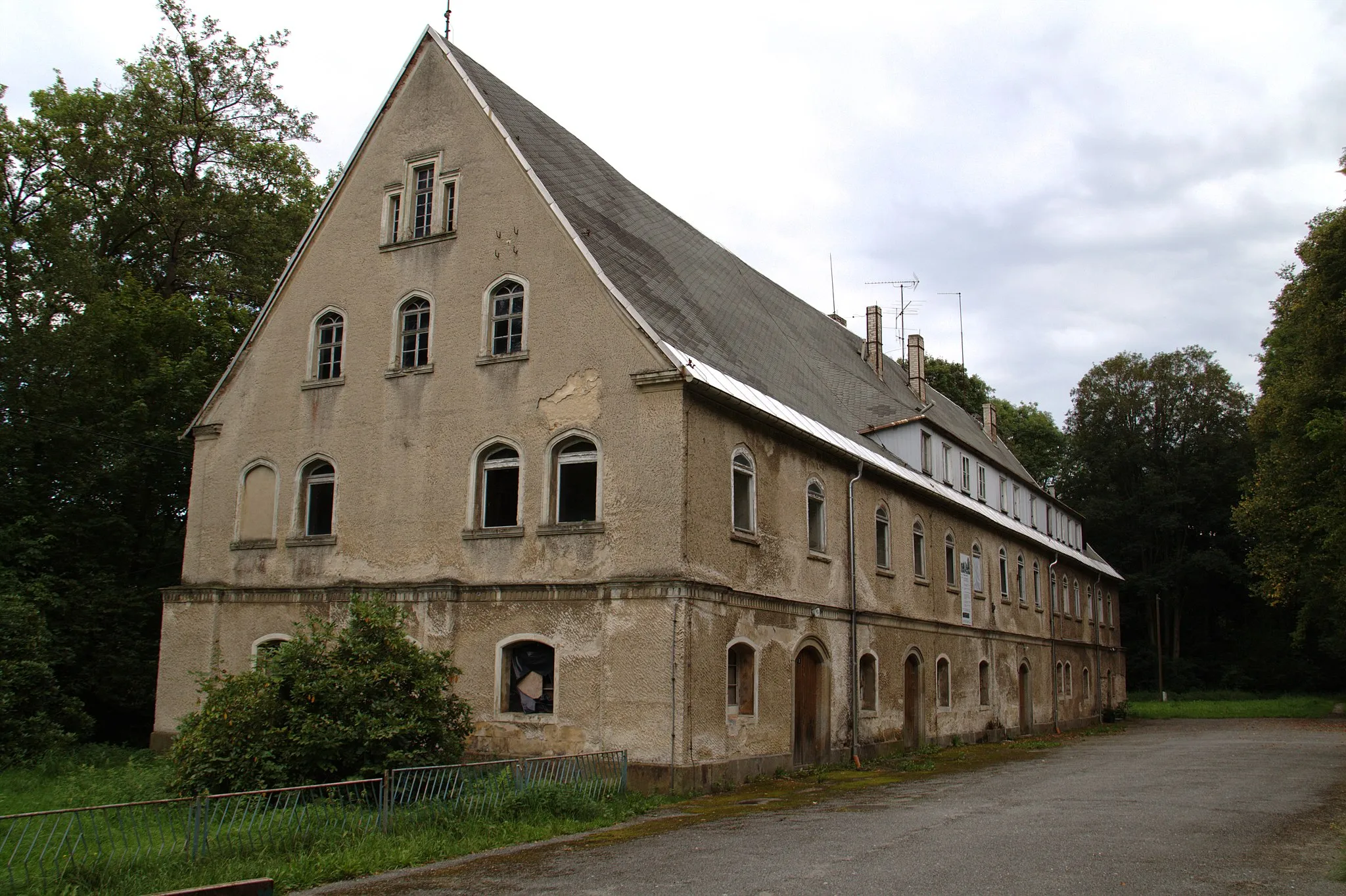 Photo showing: Oppacher Schloss, Blickrichtung Süden
