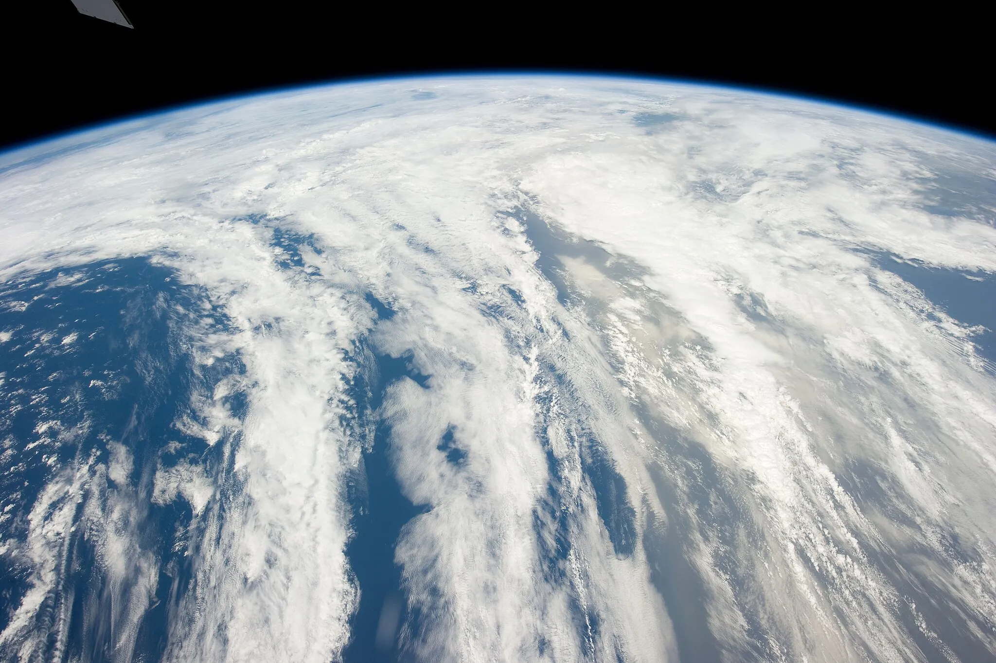 Photo showing: View of Earth taken during ISS Expedition 31.