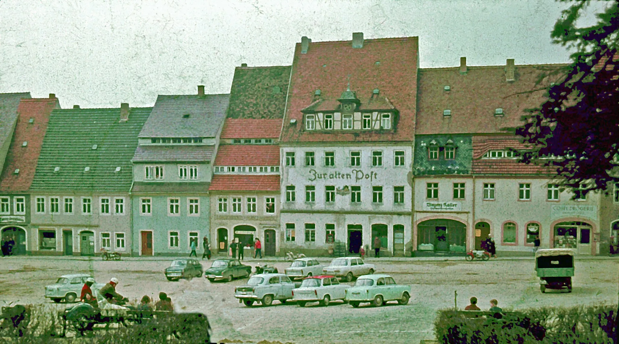Photo showing: Stolpen, the town square and the inn "Zur alten Post"