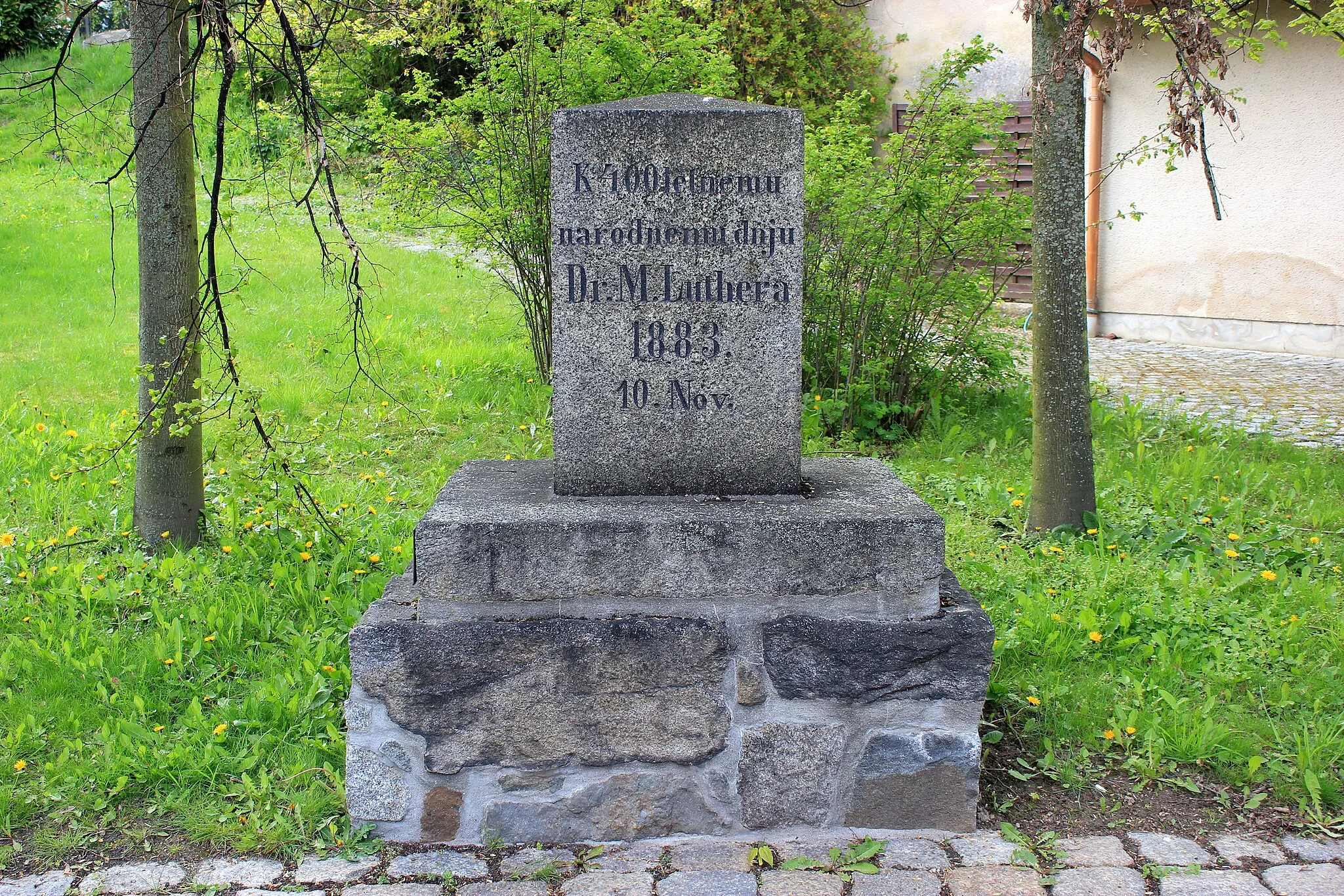 Photo showing: Serbskorěčny Lutherowy pomnik w Debsecach.