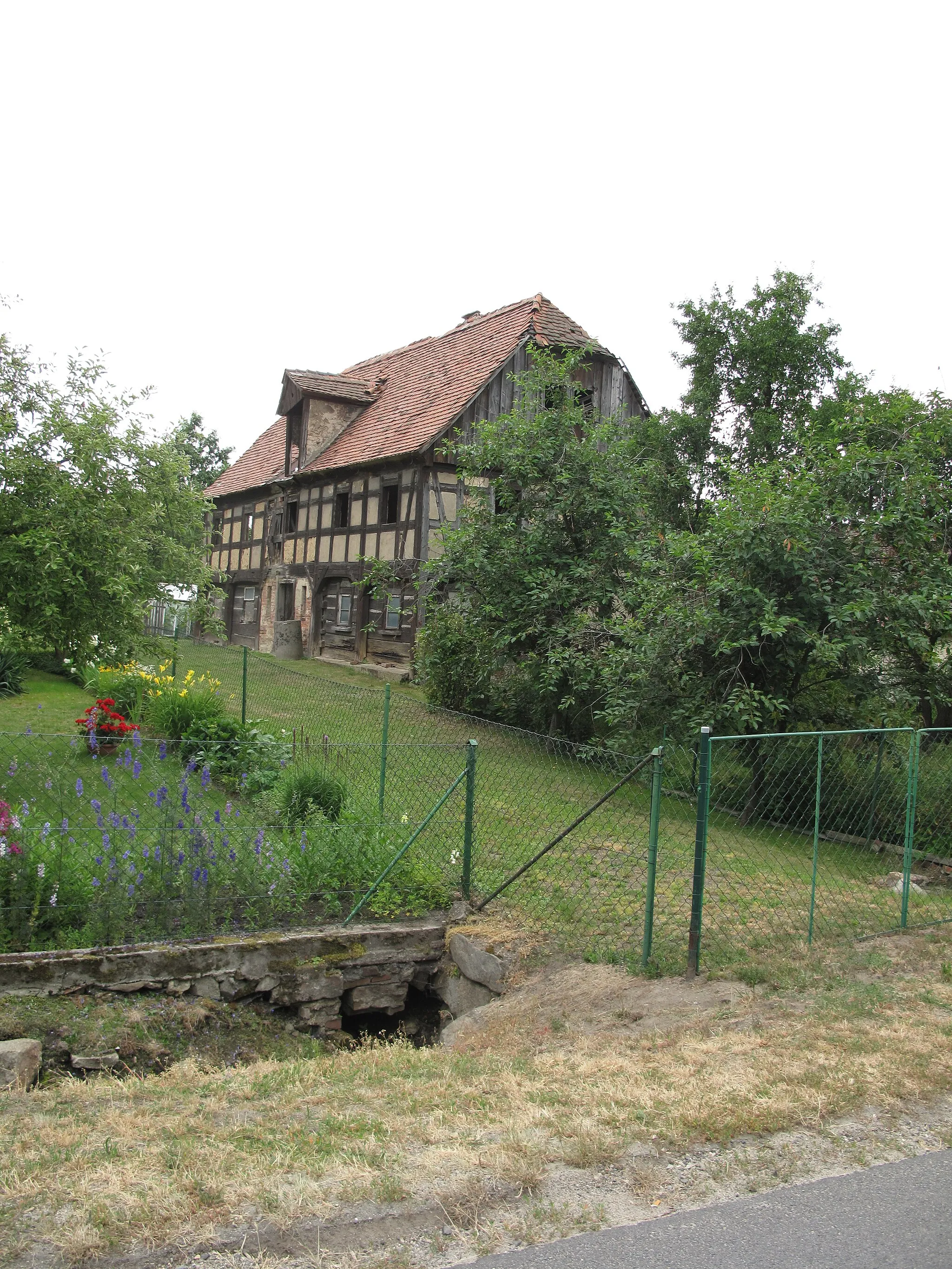 Photo showing: Krzewina (województwo dolnośląskie). Polska.