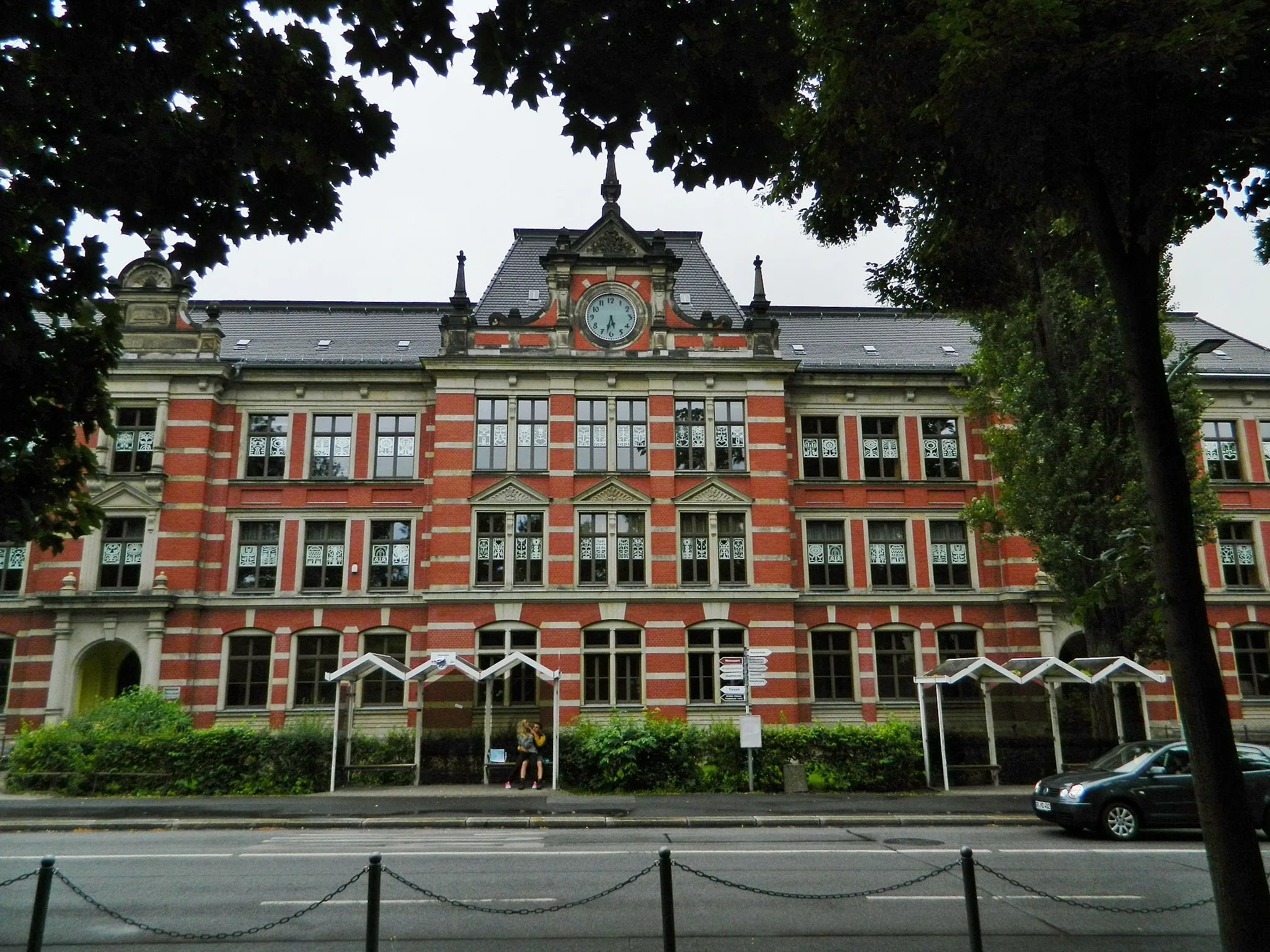 Photo showing: Neo-Renaissance School-building at 1893