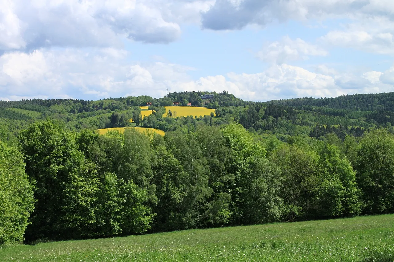 Photo showing: This image shows the Augustusberg (507 m) in the Ore mountains.