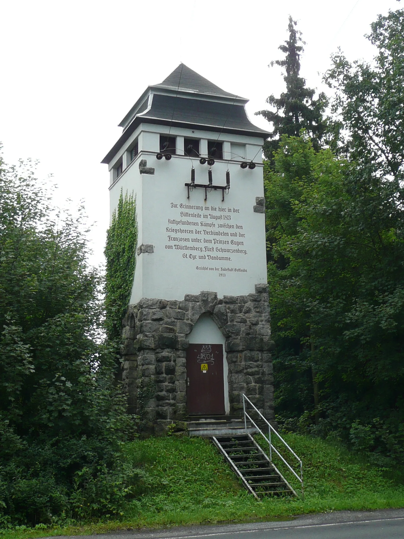 Photo showing: This image shows a Electrical substation near the Augustusberg (507 m) not far from Bad Gottleuba.
