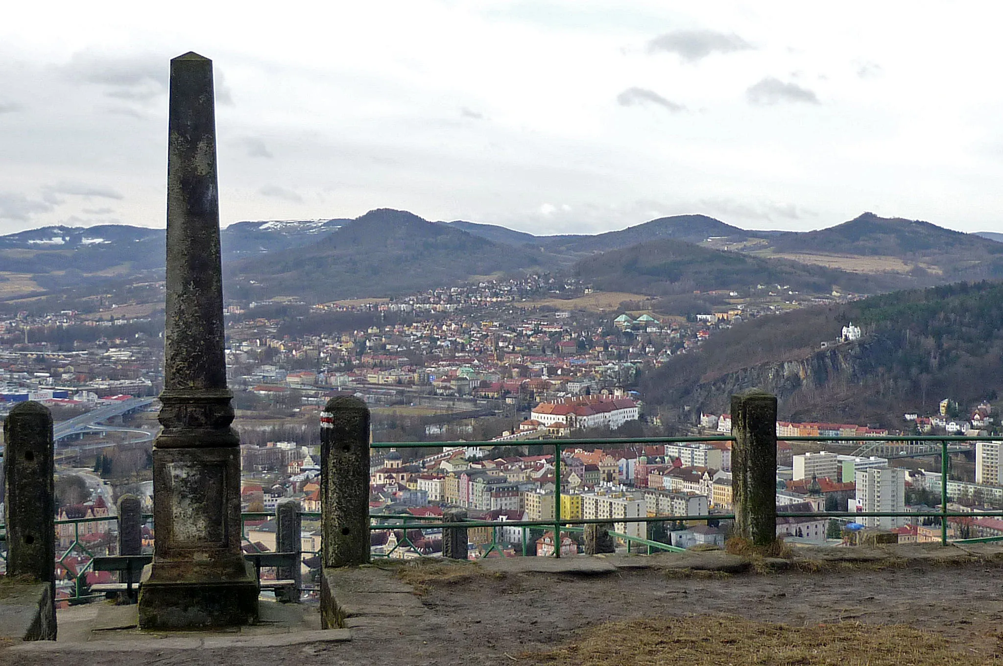 Photo showing: Sandsteinsäule auf der Leopoldshöhe (Kaiseraussicht) bei Tetschen in Böhmen