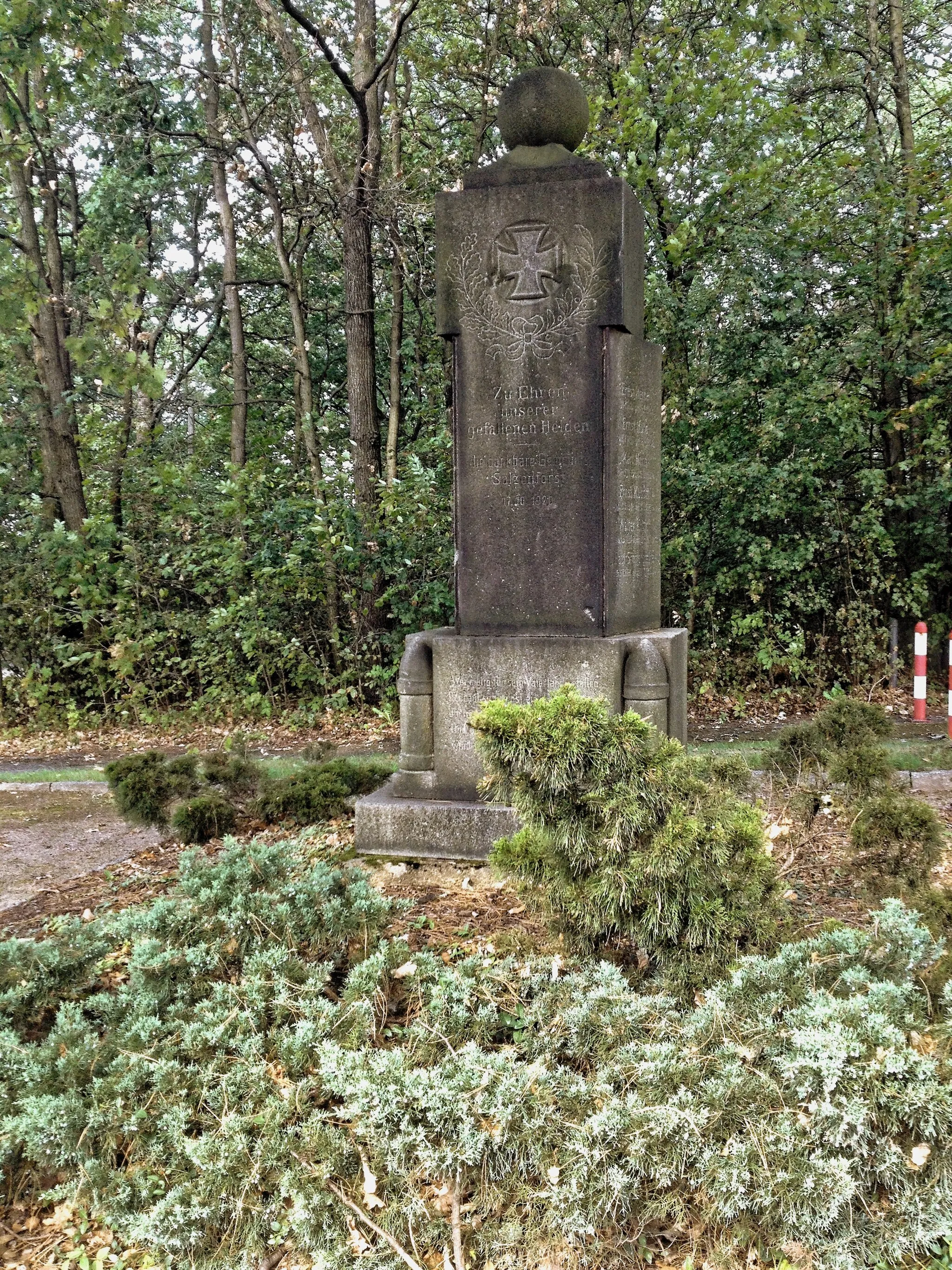 Photo showing: Memorial to the Fallen in World War I of Salzenforst.