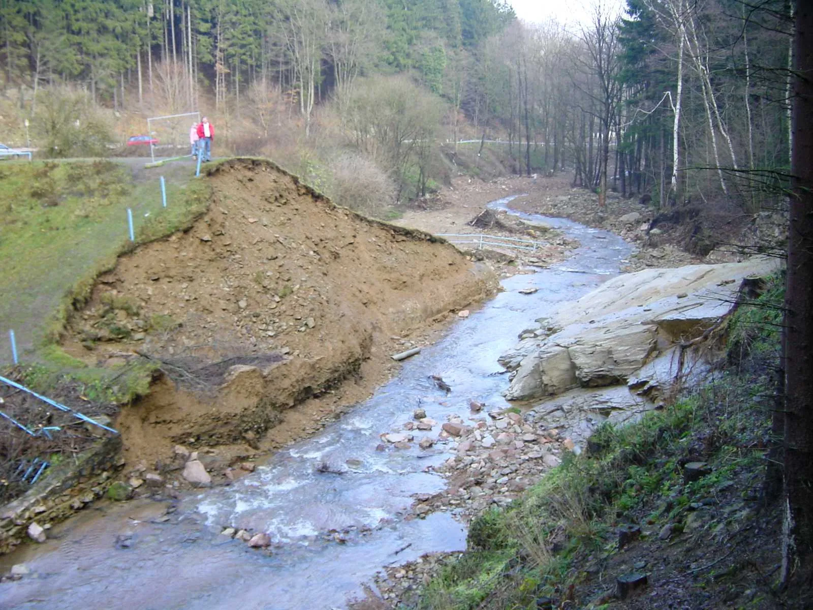 Photo showing: Bresche nach dem Dammbruch vom 12. August 2002, im November 2002