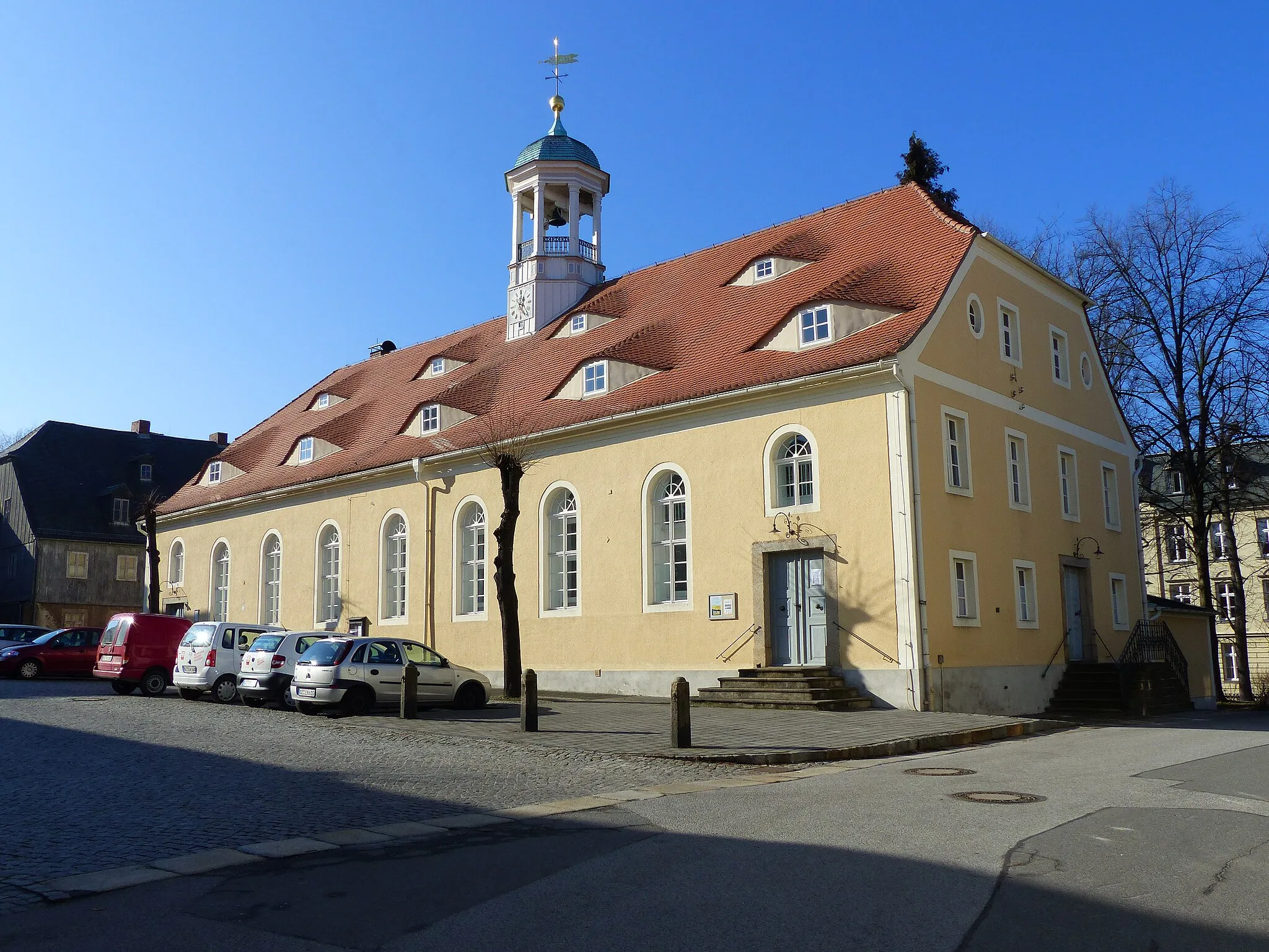 Photo showing: Denkmalgeschütztes Gebäude, Zinzendorfplatz 8, Kleinwelka bei Bautzen